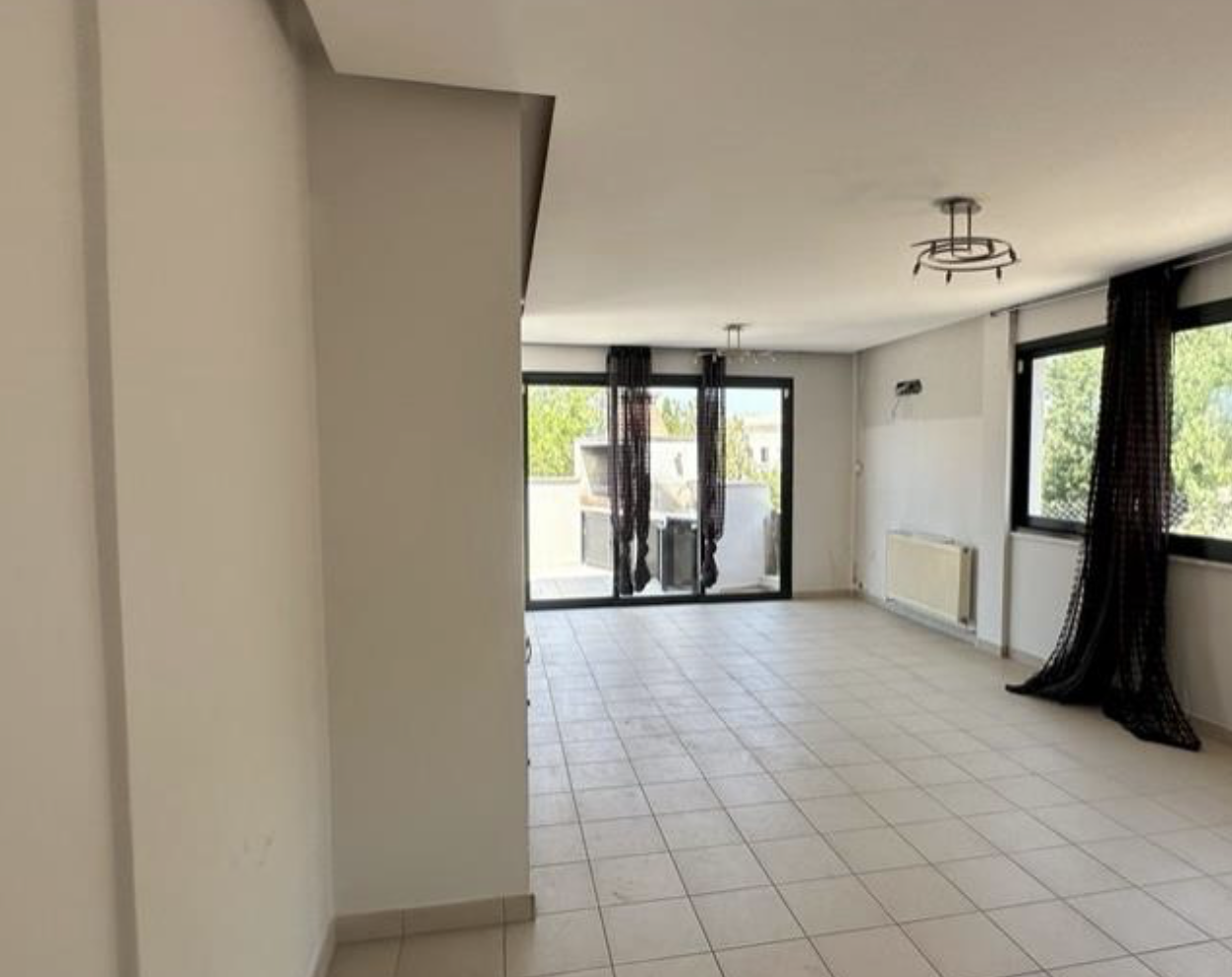 Five Bedroom House - Geroskipou, Paphos image 12