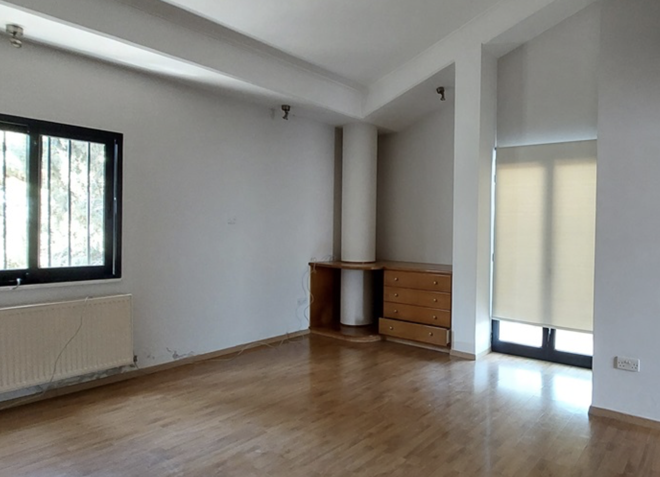 Five Bedroom House - Geroskipou, Paphos image 4