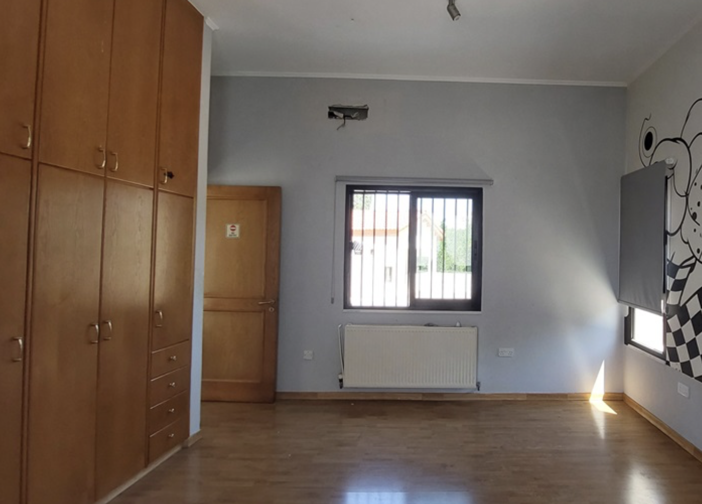 Five Bedroom House - Geroskipou, Paphos image 3