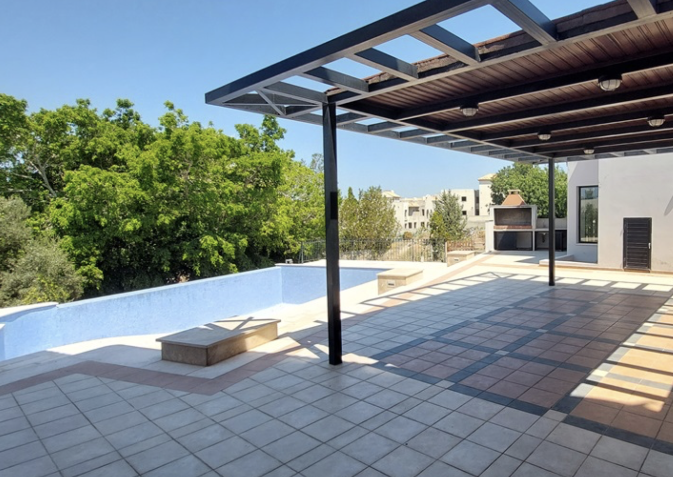 Five Bedroom House - Geroskipou, Paphos image 7