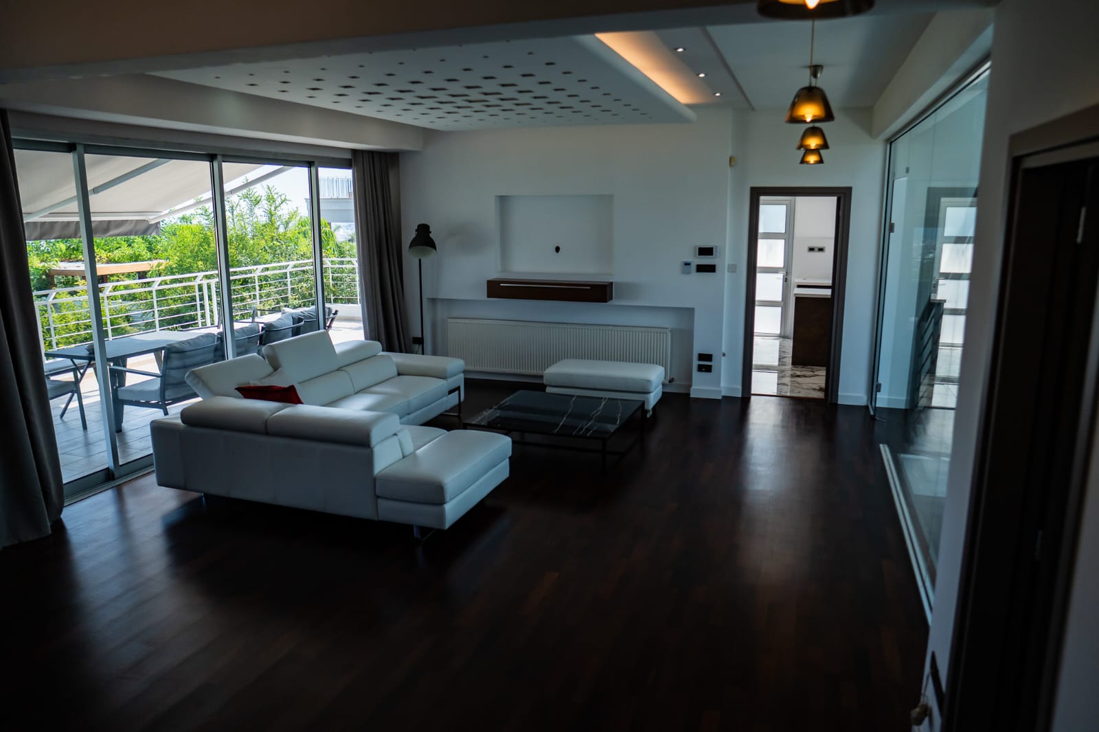 Luxury Three-Level Villa for Rent/Sale in Limassol image 11