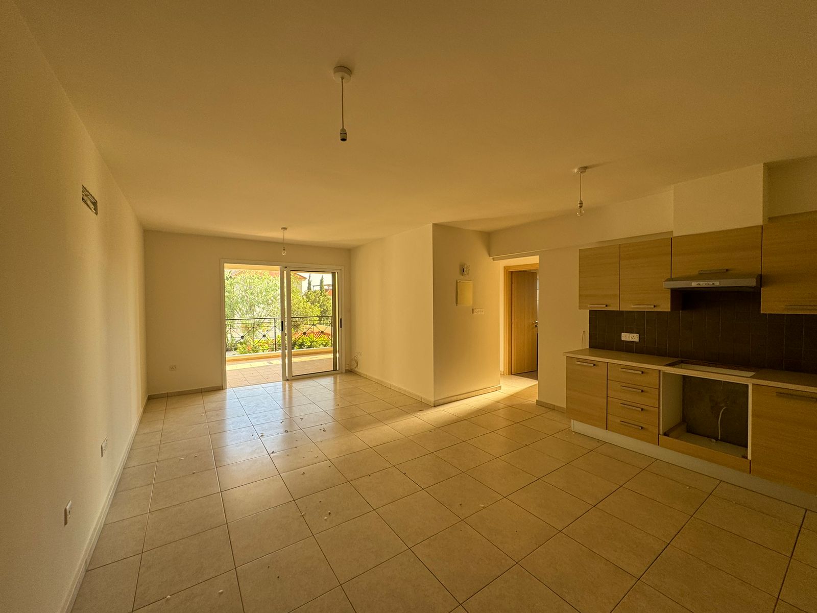 One Bedroom Apartment - Mazotos, Larnaca image 8