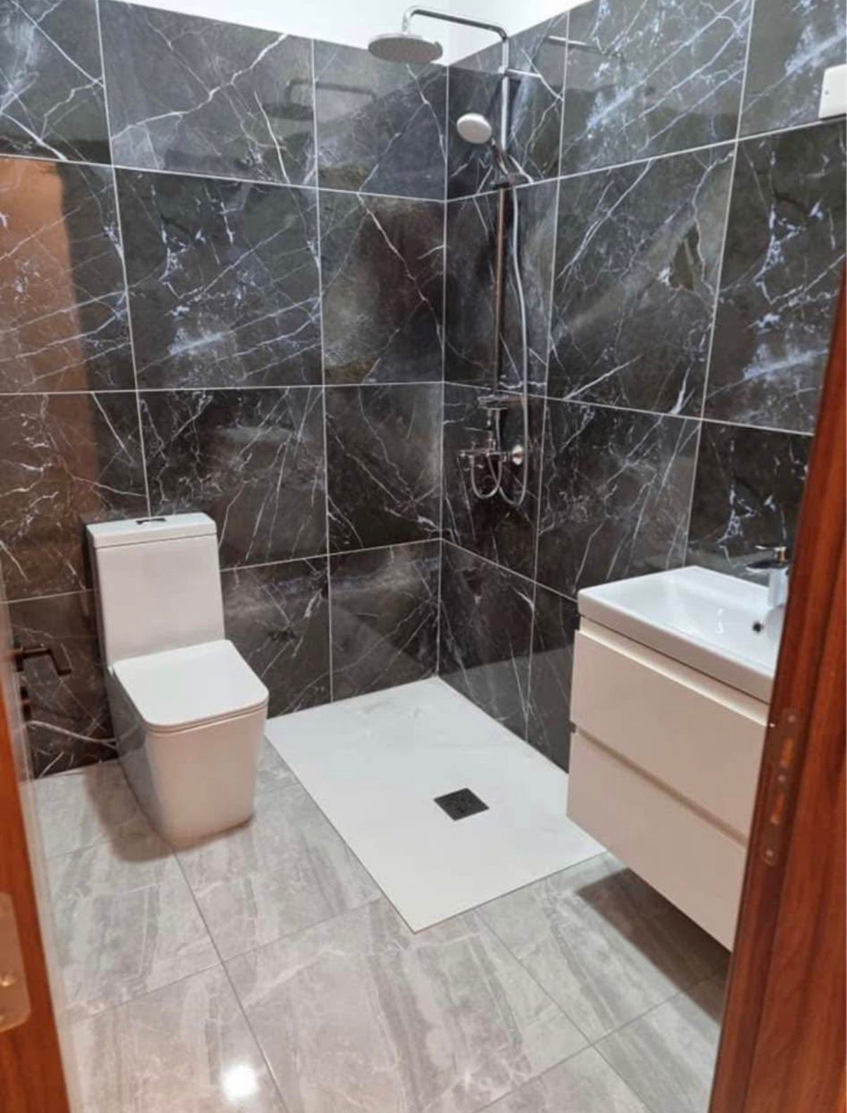 Three Bedroom Apartment - Tseri, Nicosia image 3