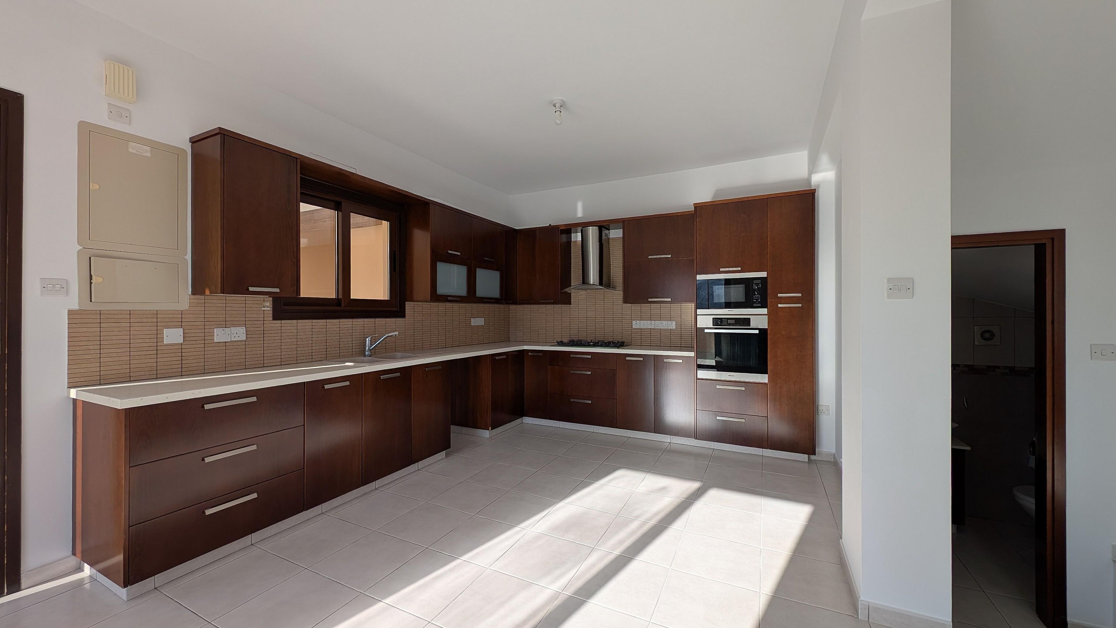 Two-Storey Semi-Detached House in Psimolofou, Nicosia image 7