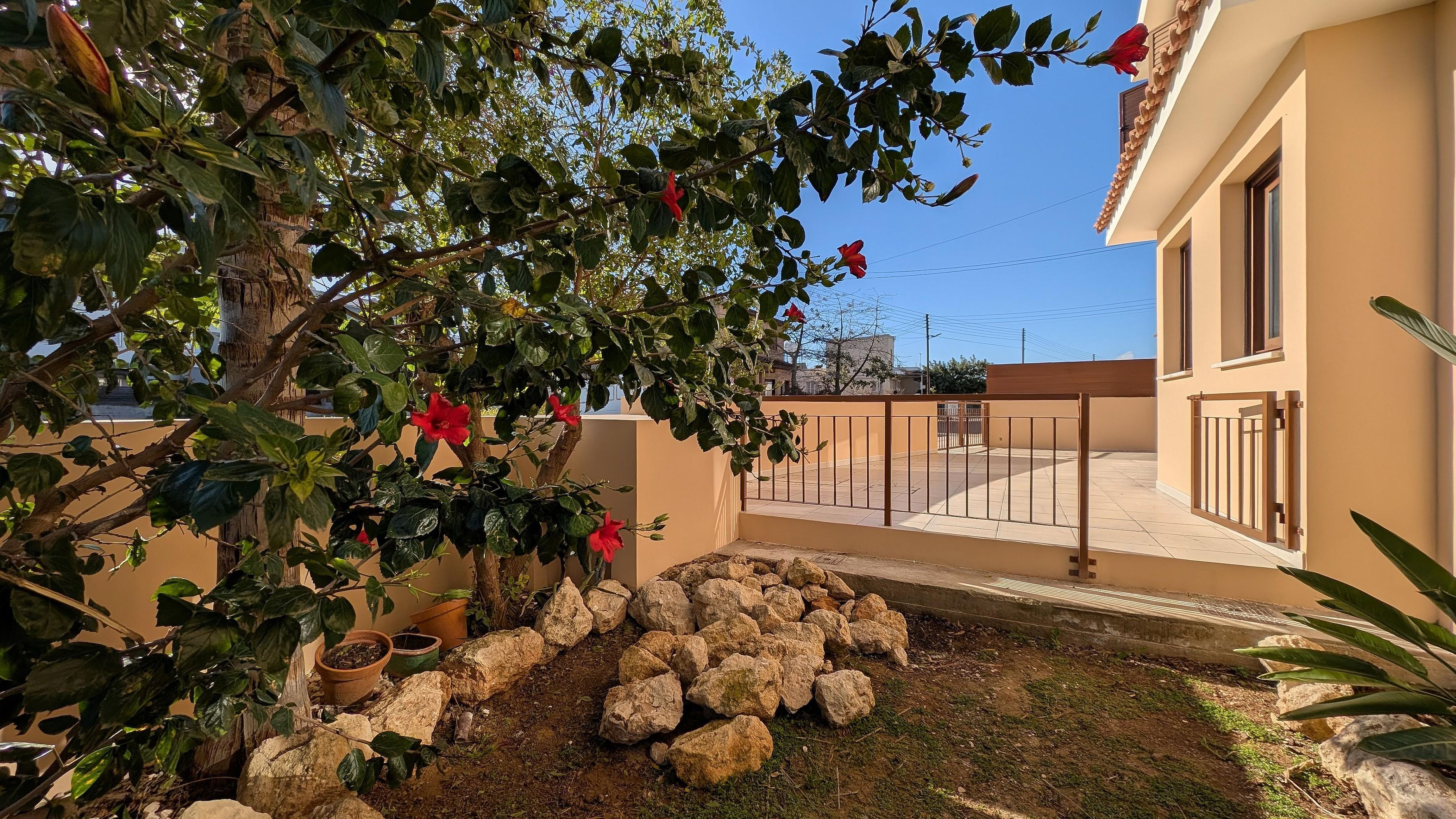 Two-Storey Semi-Detached House in Psimolofou, Nicosia image 6