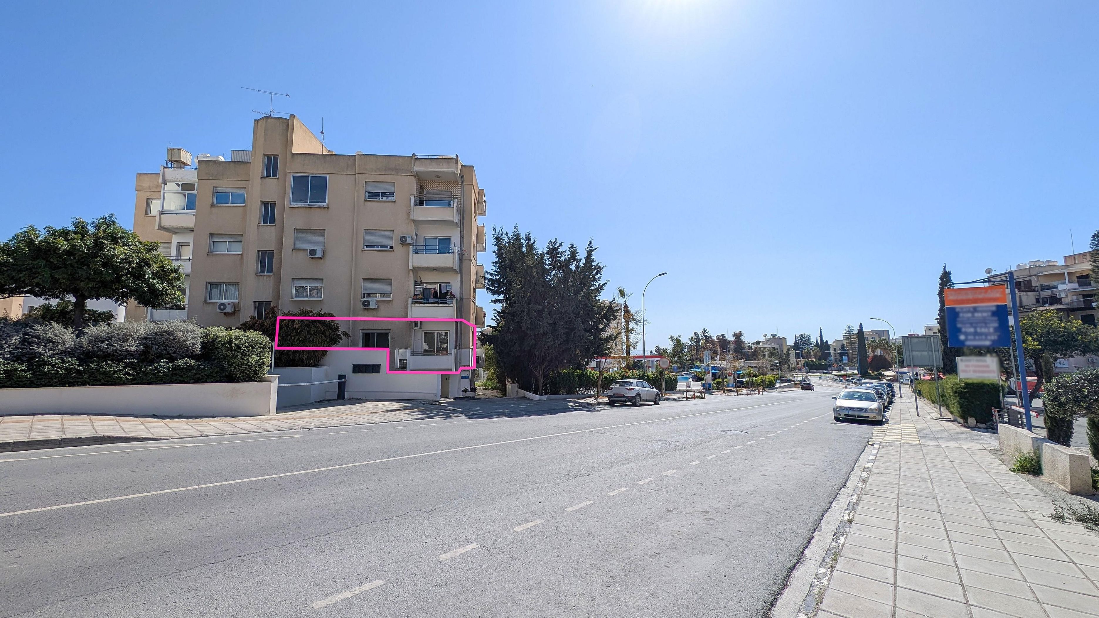 Two-Bedroom Apartment in Agios Tychonas, Limassol image 2