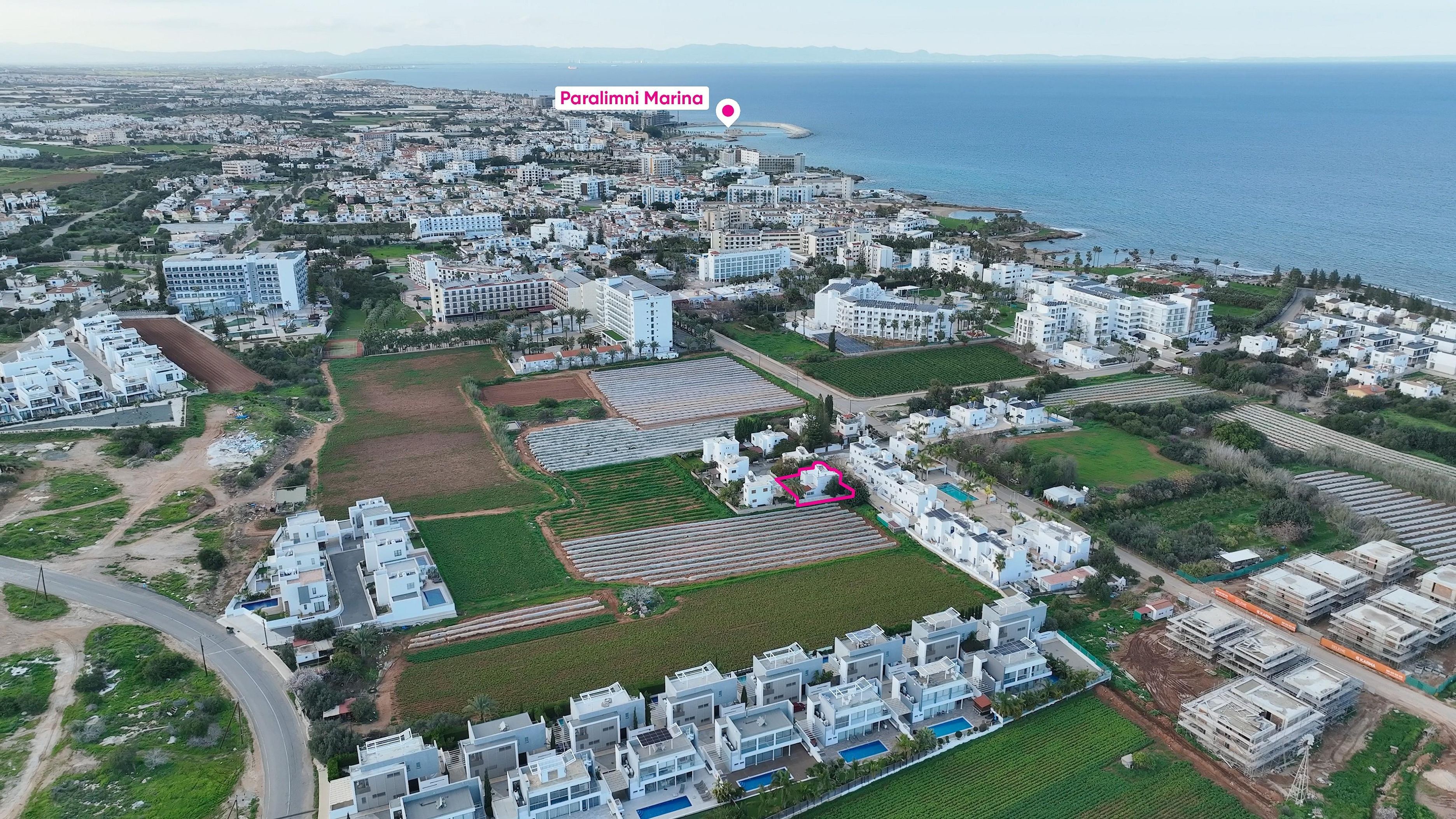 Coastal Living: 3-Bedroom House in Paralimni, Ammochostos image 2