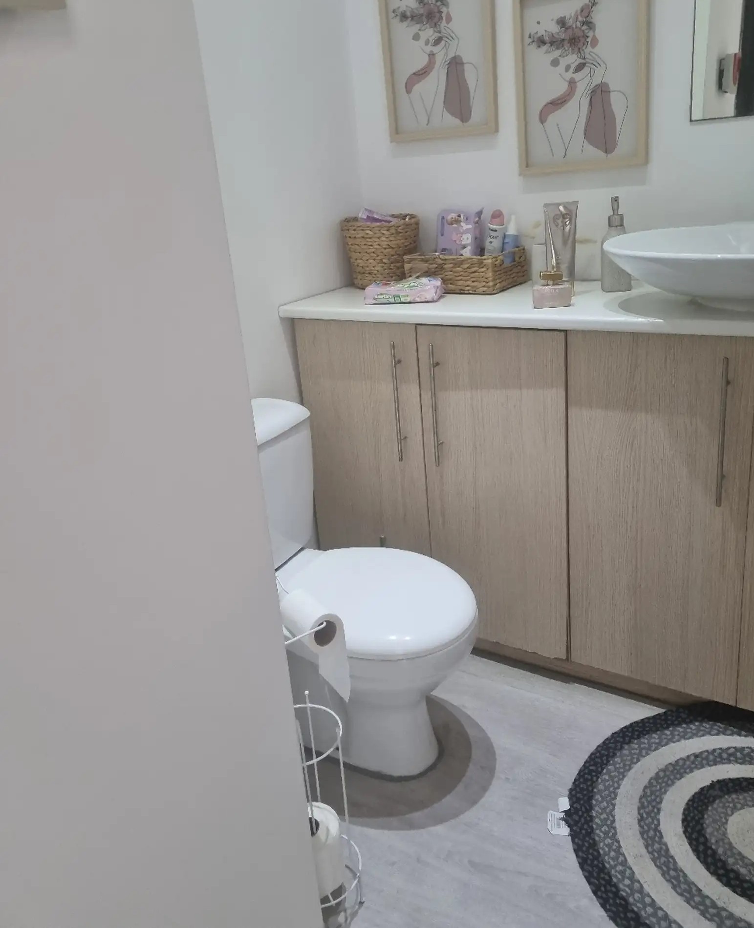 Shop- Agios antonios , Nicosia image 2