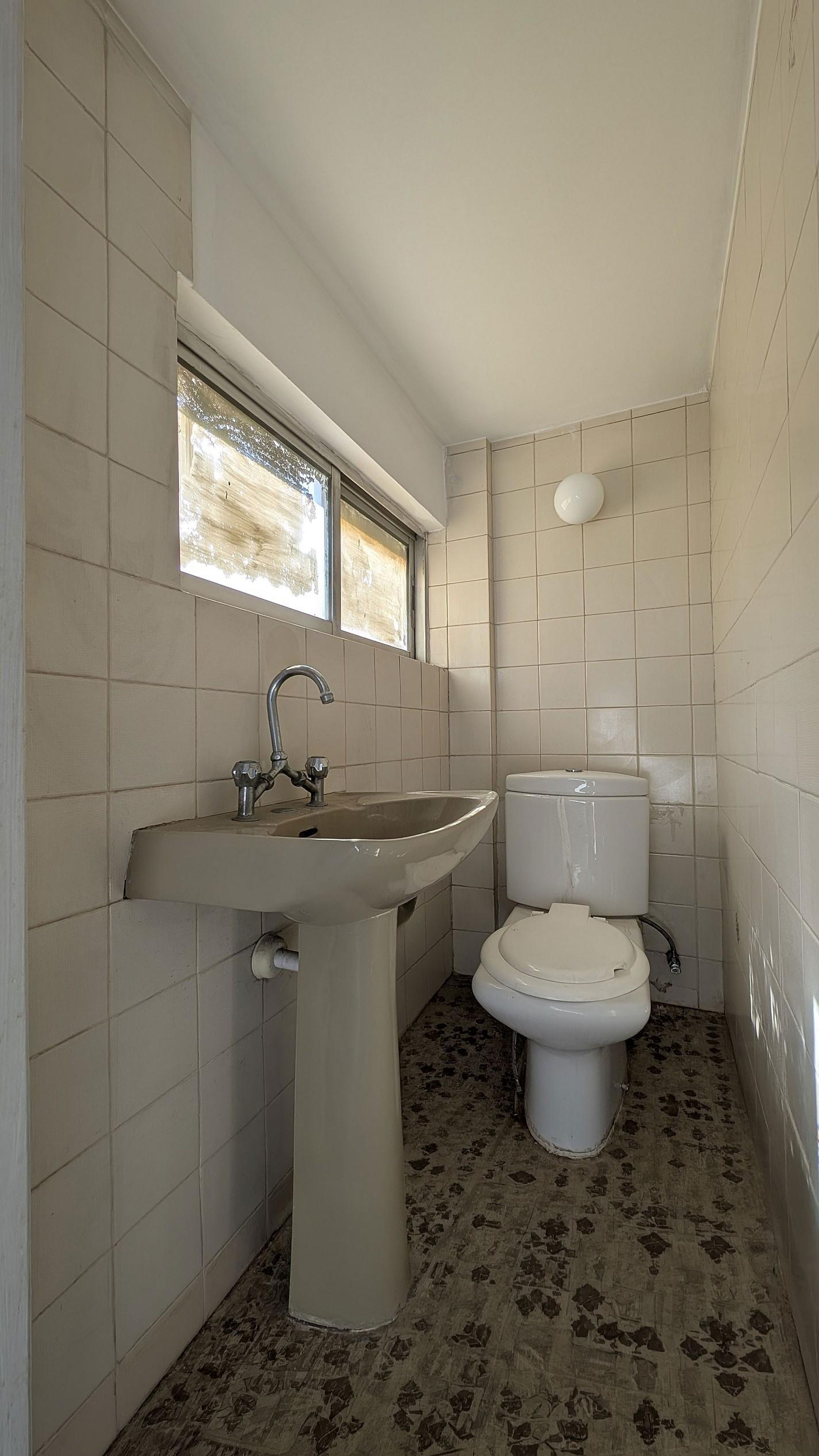 Retail Shop - Agios Georgios, Limassol image 11