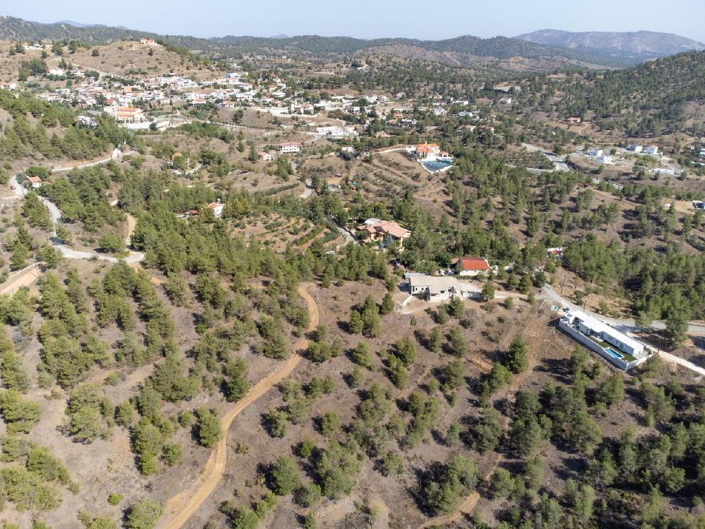 Residential Field - Agios Epifanios Oreinis, Nicosia image 4