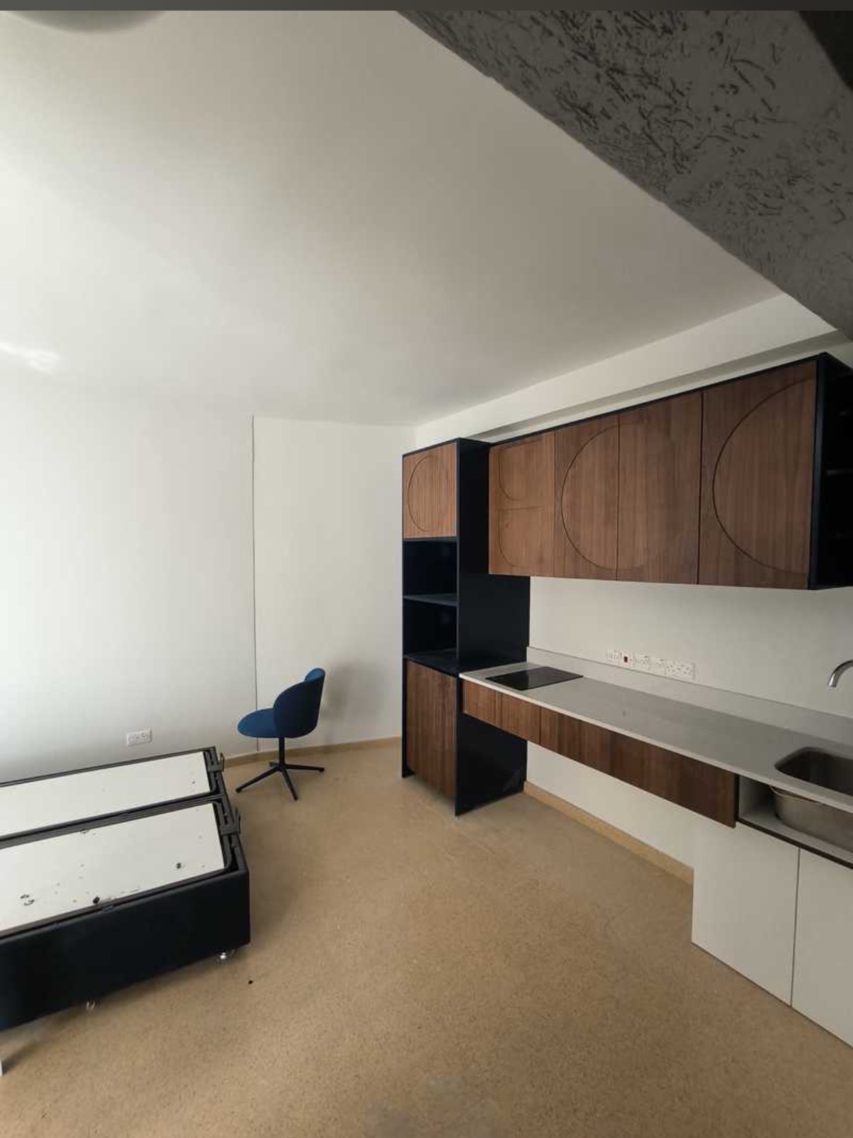 Studio Apartment - Trypiotis, Nicosia image 2