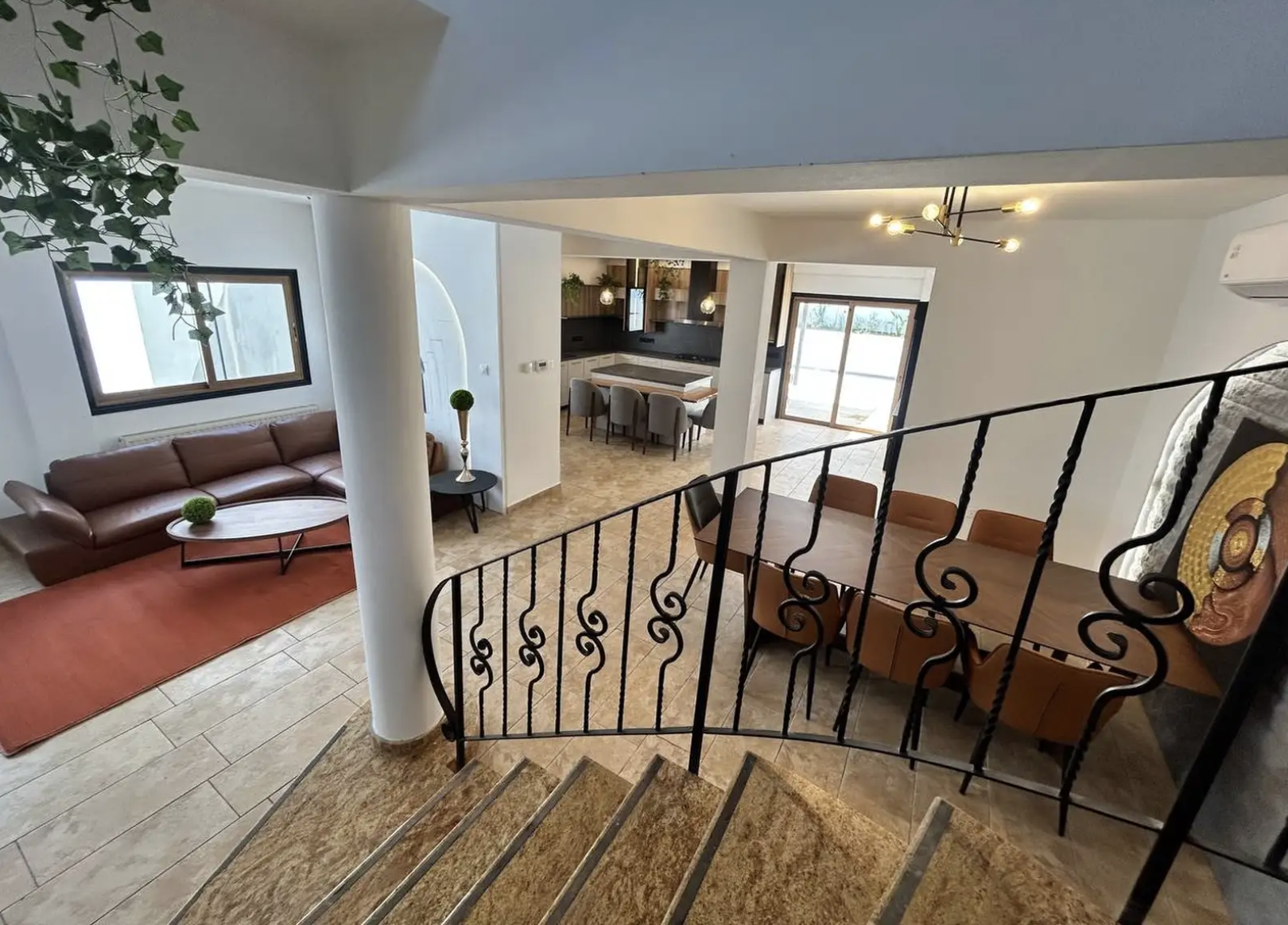 🔥 Renovated 4-Bedroom House in Engomi – Fully Furnished | €450,000 image 8