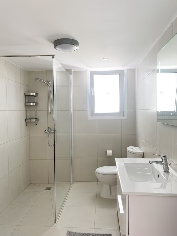 Three Bedroom Apartment - Agioi Omologites, Nicosia image 7