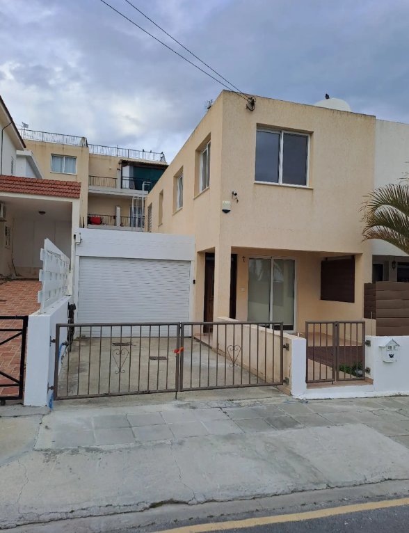 Three Bedroom Mesonette - Pervolia, Larnaca