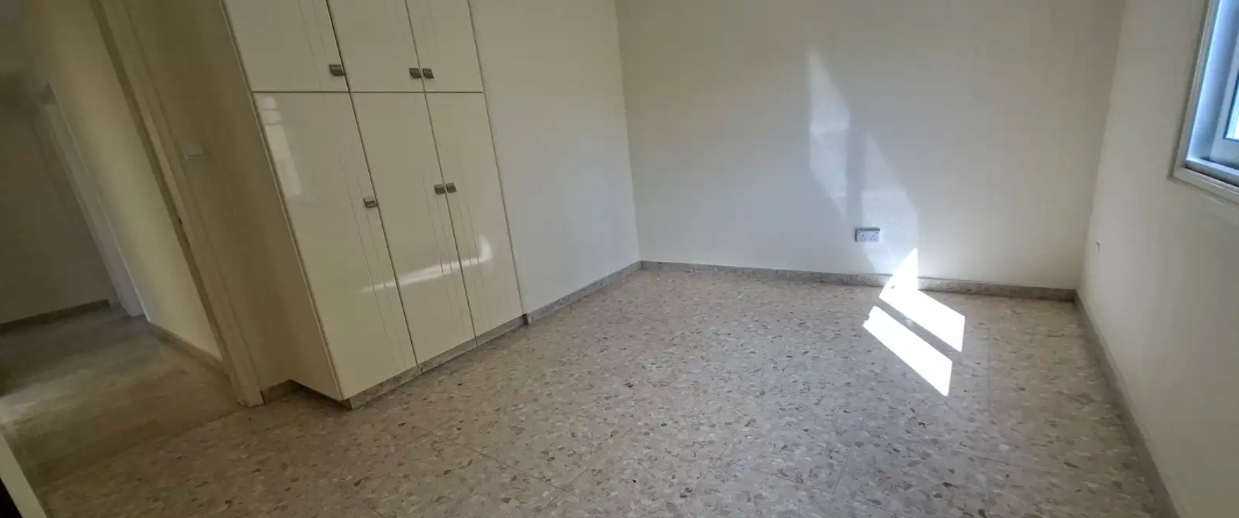 4 Bedroom Apartment - Agioi Omologites, Nicosia image 10