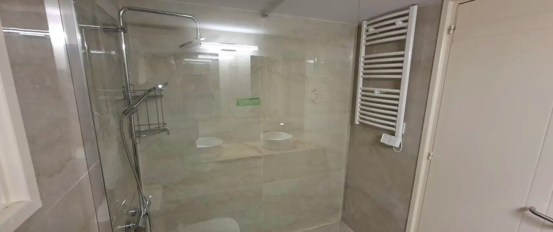 4 Bedroom Apartment - Agioi Omologites, Nicosia image 8