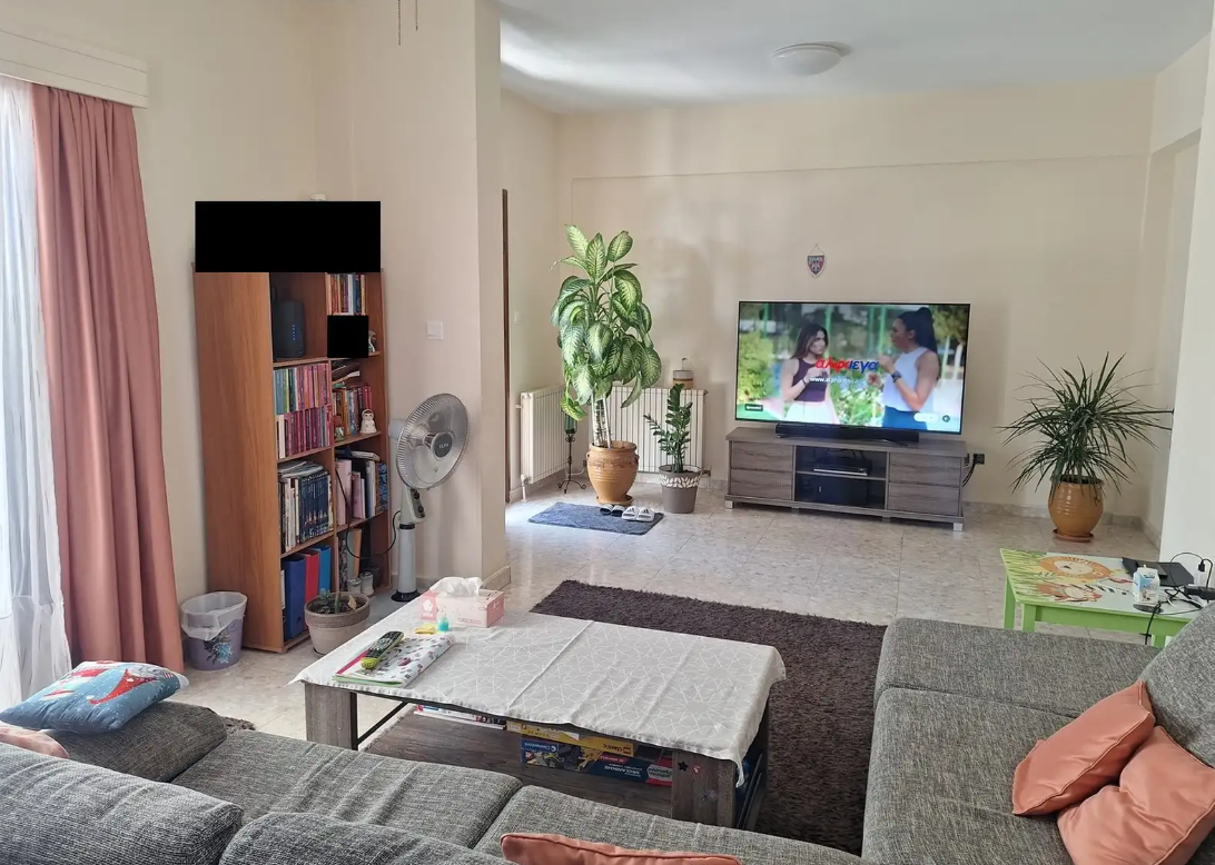 3 Bedroom House - Makedonitissa, Nicosia image 2