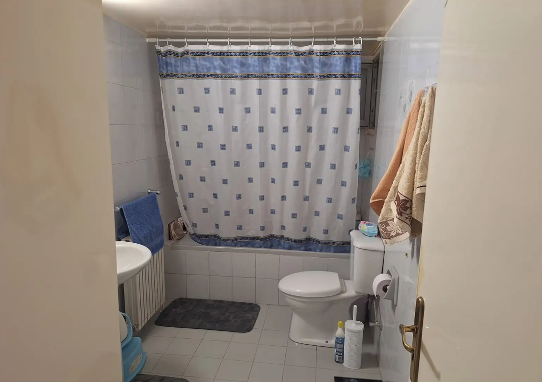 3 Bedroom House - Makedonitissa, Nicosia image 11