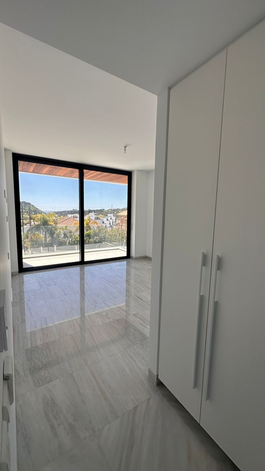 Three Bedroom Apartment-Limasso(Agios Tychonas) image 7
