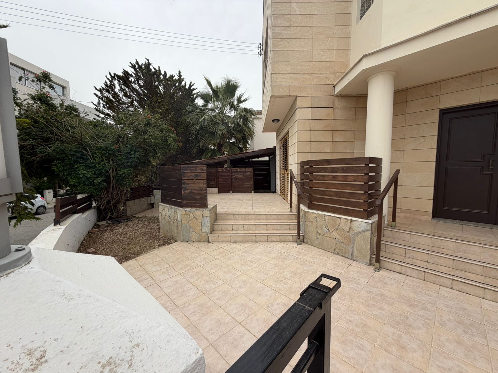 Five Bedroom Villa house - Egkomi Makedonitissa, Nicosia image 3