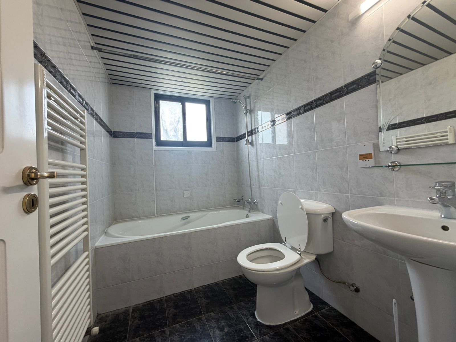 Five Bedroom Villa house - Egkomi Makedonitissa, Nicosia image 37