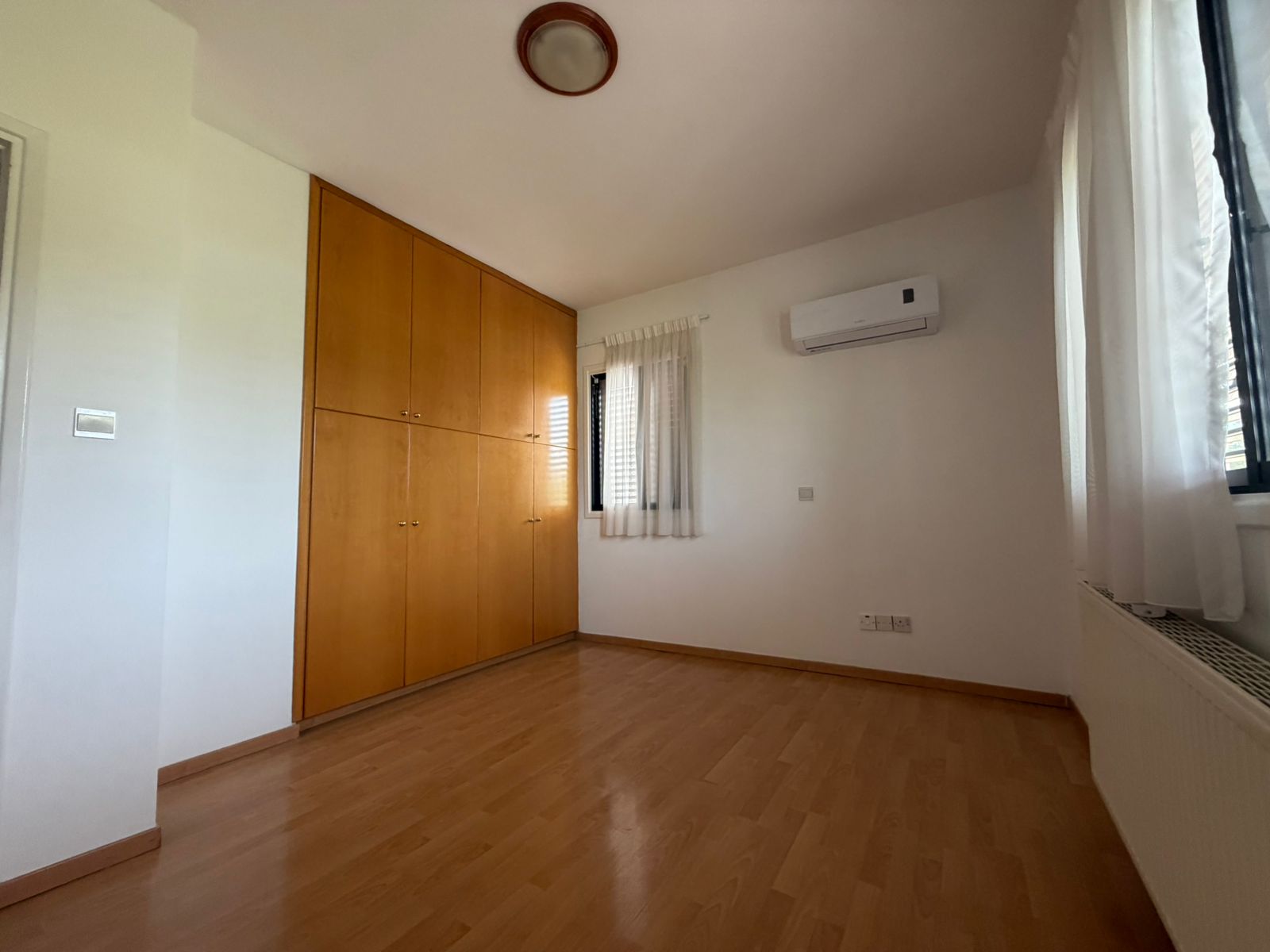 Five Bedroom Villa house - Egkomi Makedonitissa, Nicosia image 38