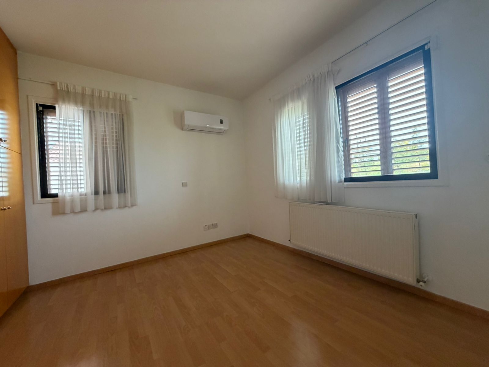 Five Bedroom Villa house - Egkomi Makedonitissa, Nicosia image 39