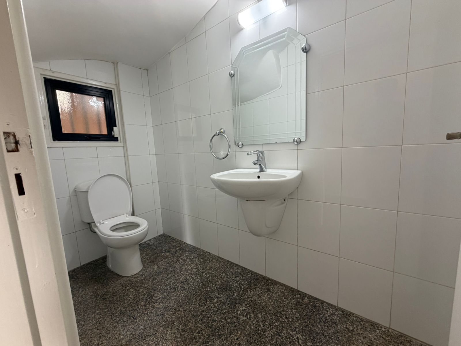 Five Bedroom Villa house - Egkomi Makedonitissa, Nicosia image 23