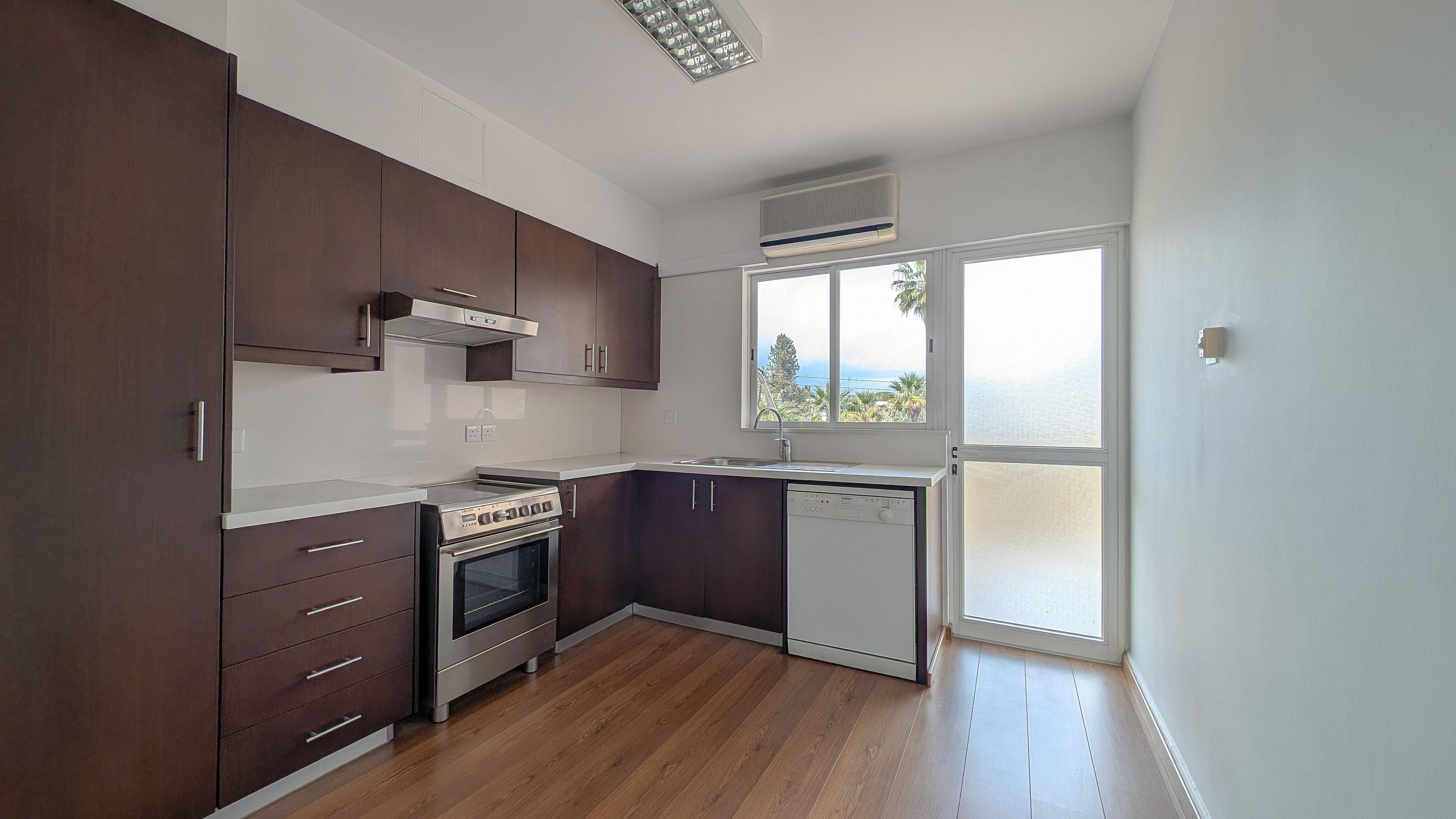 Three Bedroom-Apartment(Agios Andreas, Nicosia) image 4