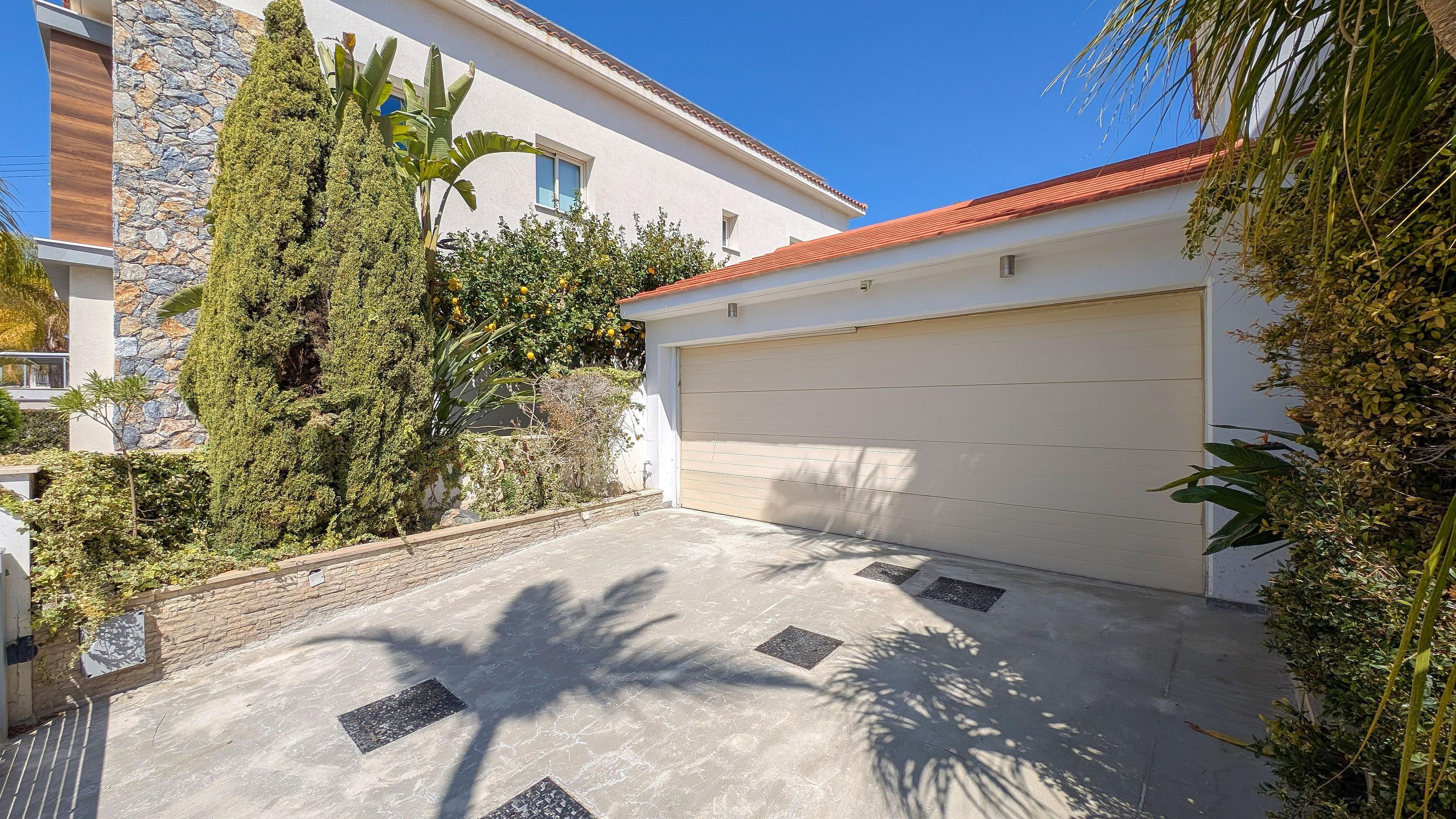 Four-Bedroom Home-Agios Athanasios, Limassol image 4