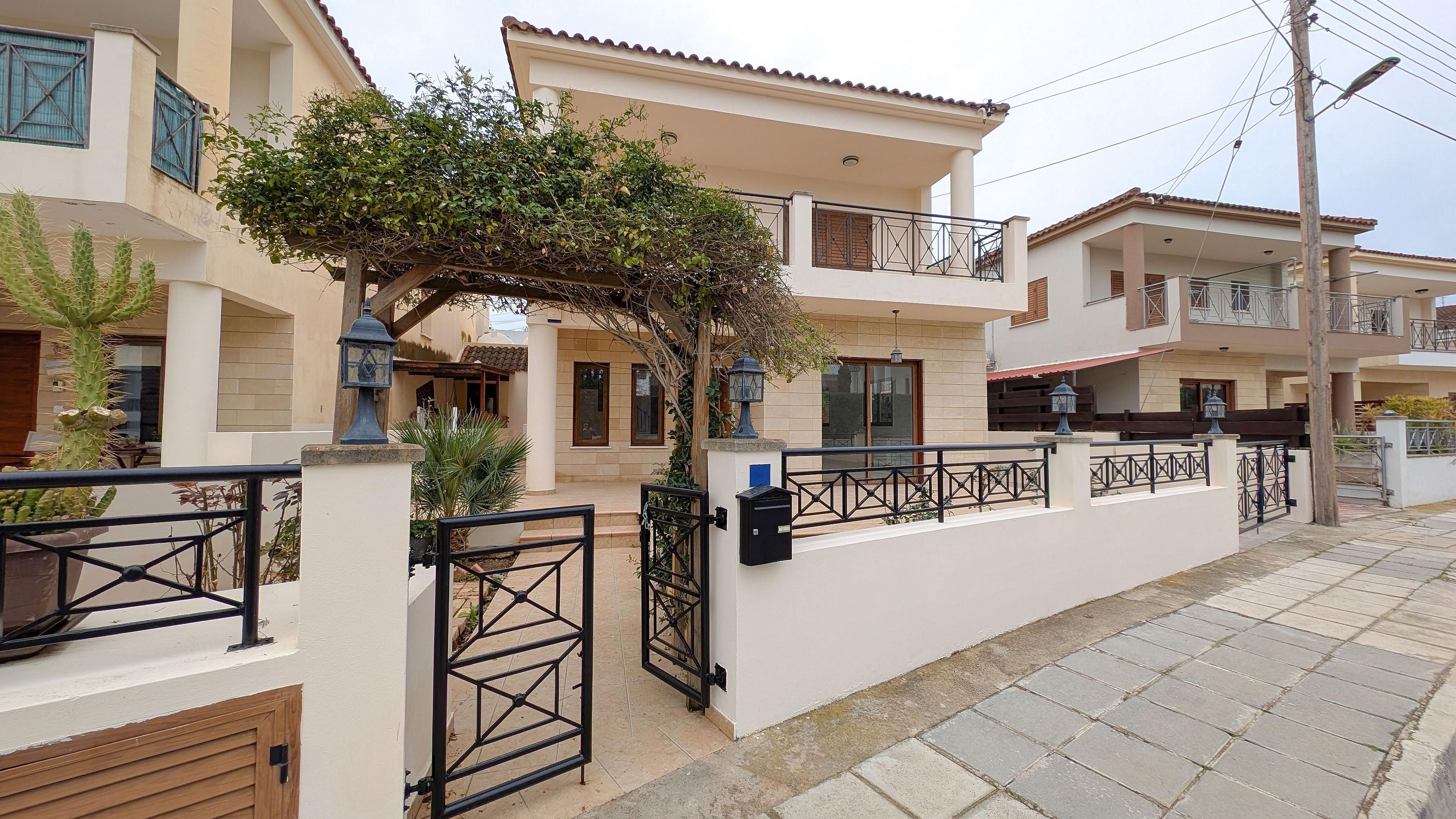 Four Bedroom House-Latsia, Nicosia image 2