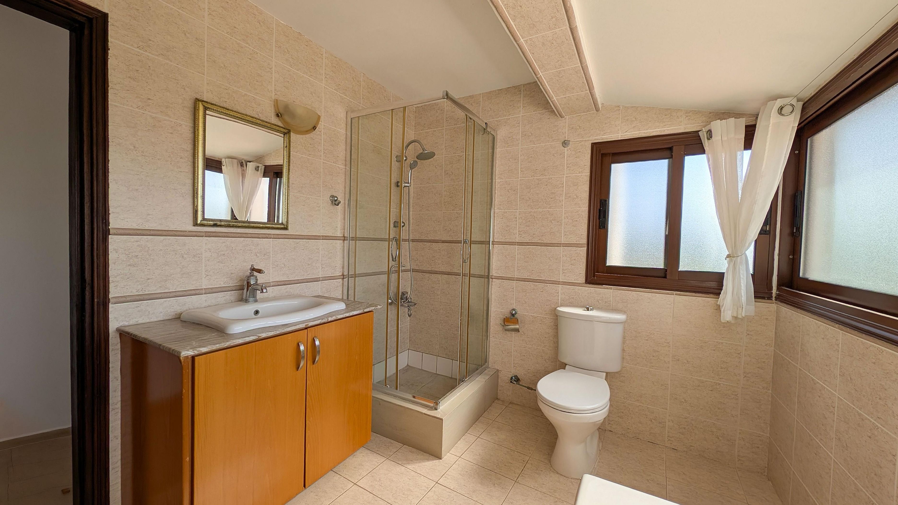 Three-Bedroom House with Ancillary Studio in Koloni, Paphos image 8
