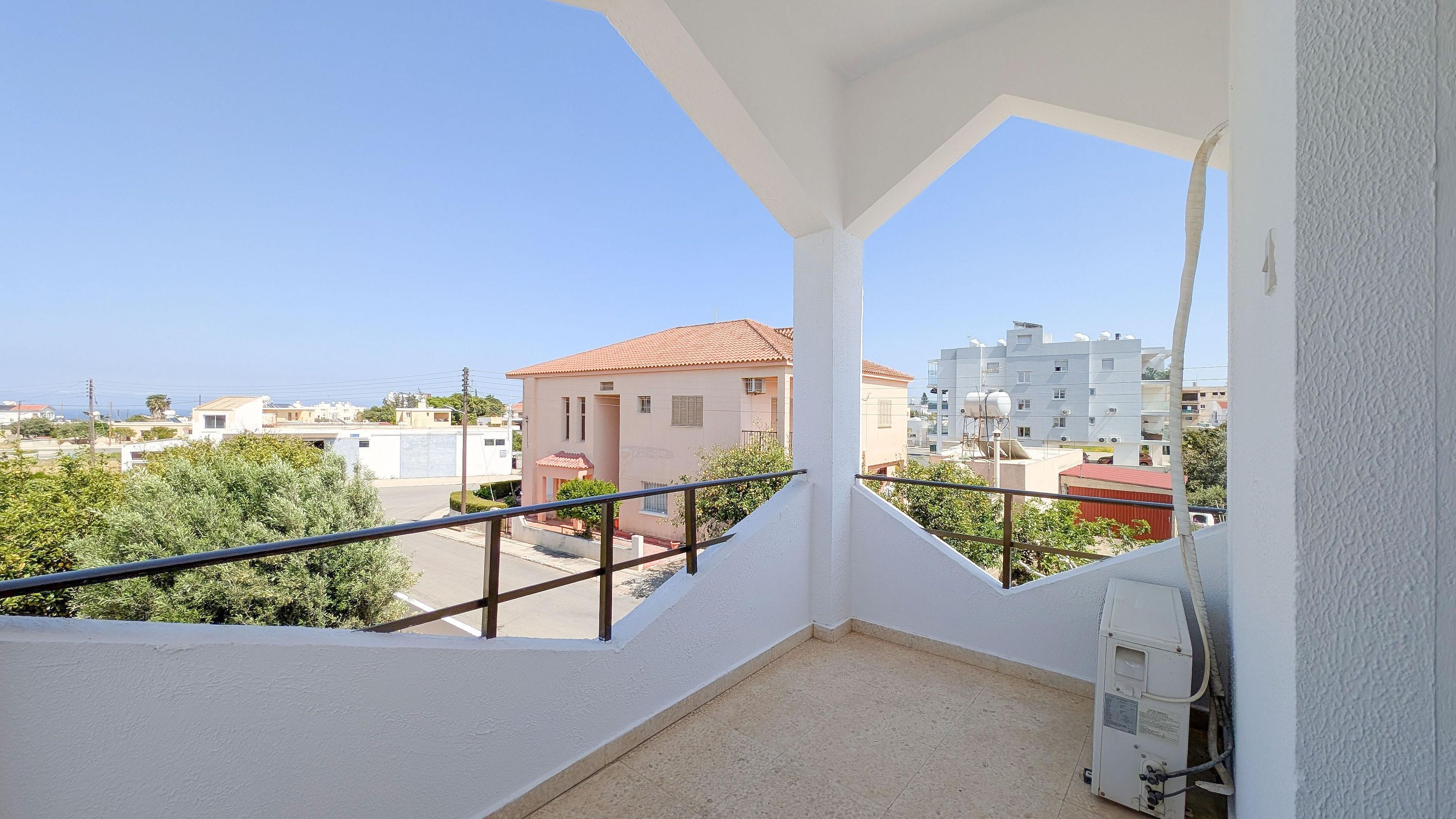 Three-bedroom House in Deryneia, Ammochostos image 4