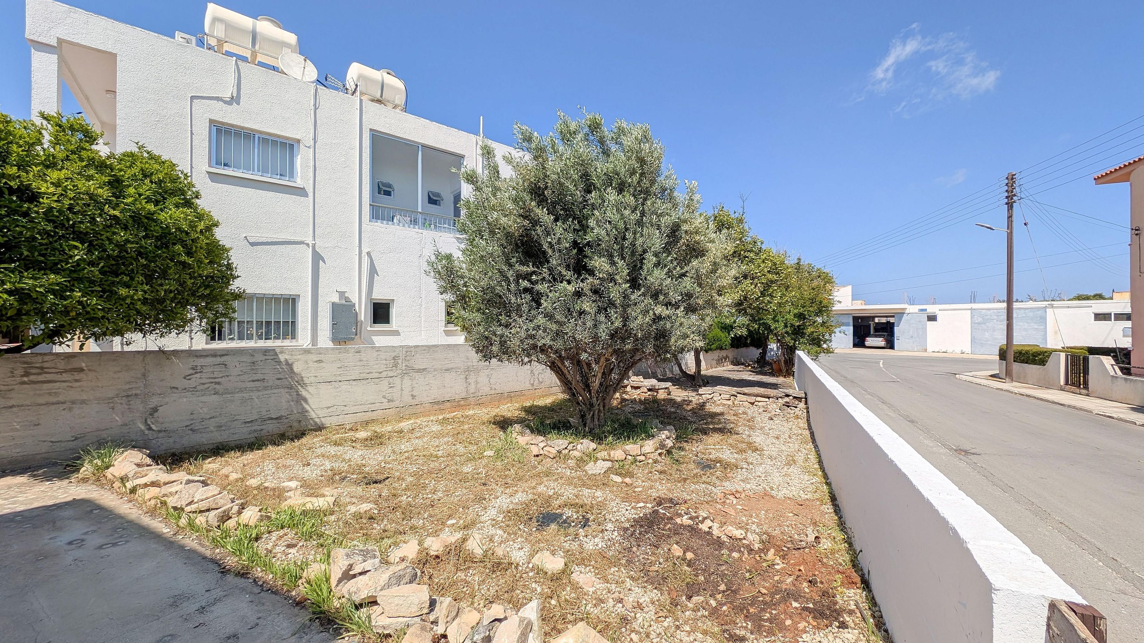 Three-bedroom House in Deryneia, Ammochostos image 5