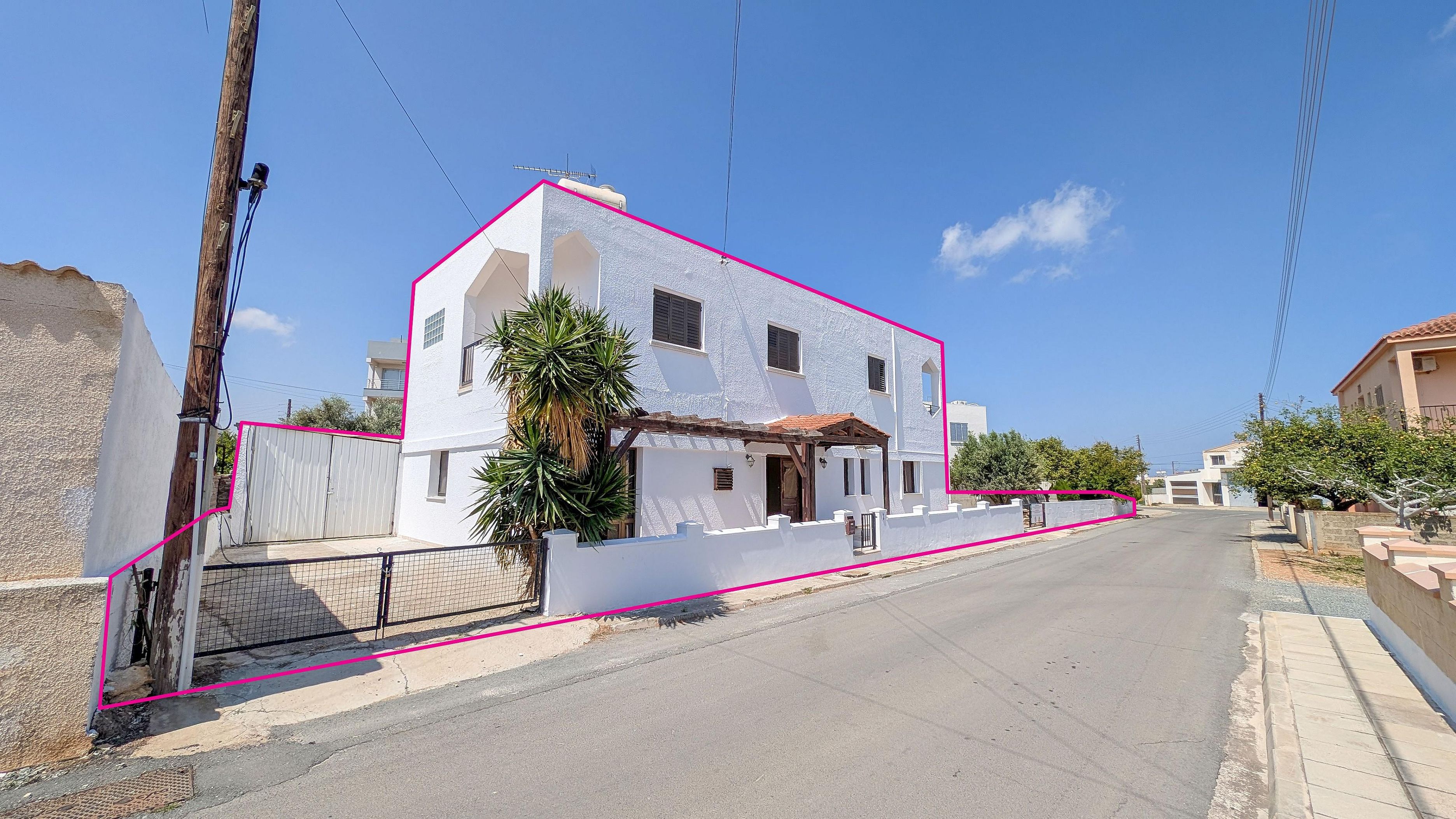 Three-bedroom House in Deryneia, Ammochostos image 2