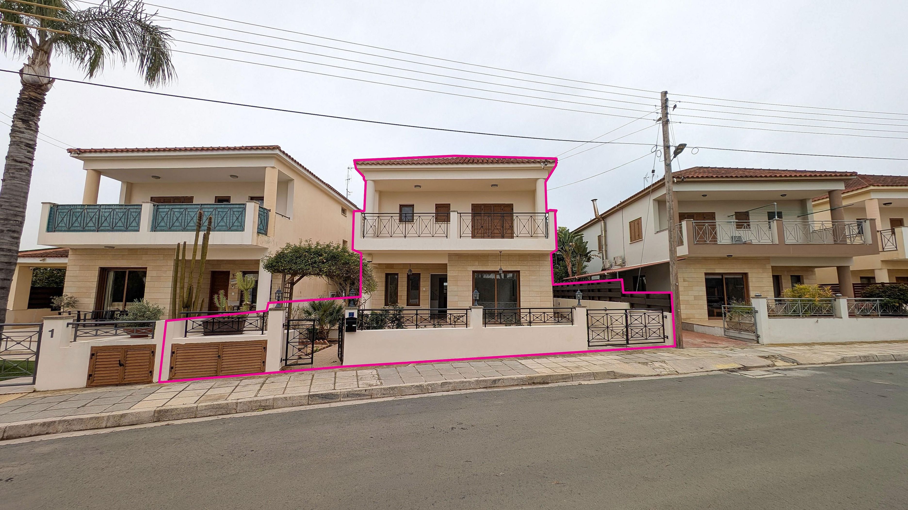 Four Bedroom House-Latsia, Nicosia