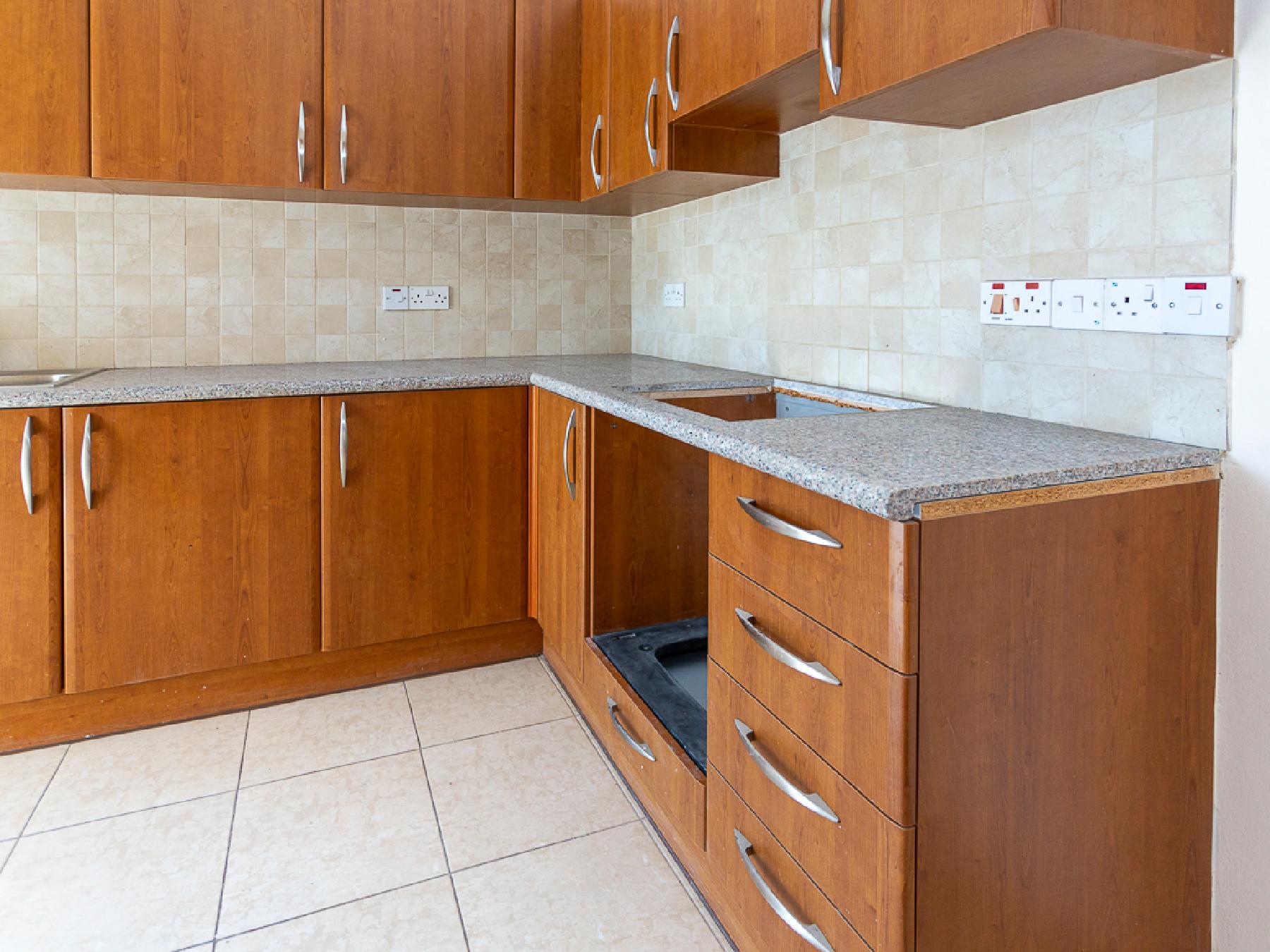 Two Bedroom Flat, Chloraka Paphos image 7