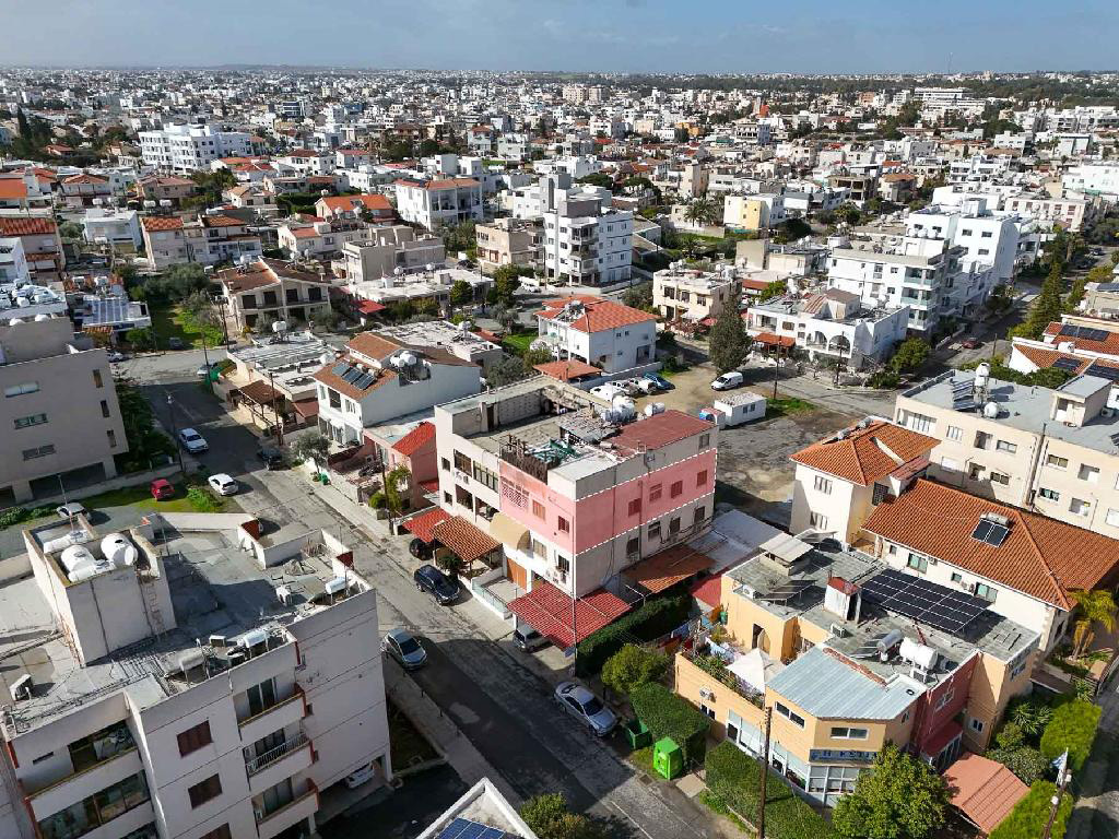 Three Bedroom Apartment - Agios Vasileios, Strovolos