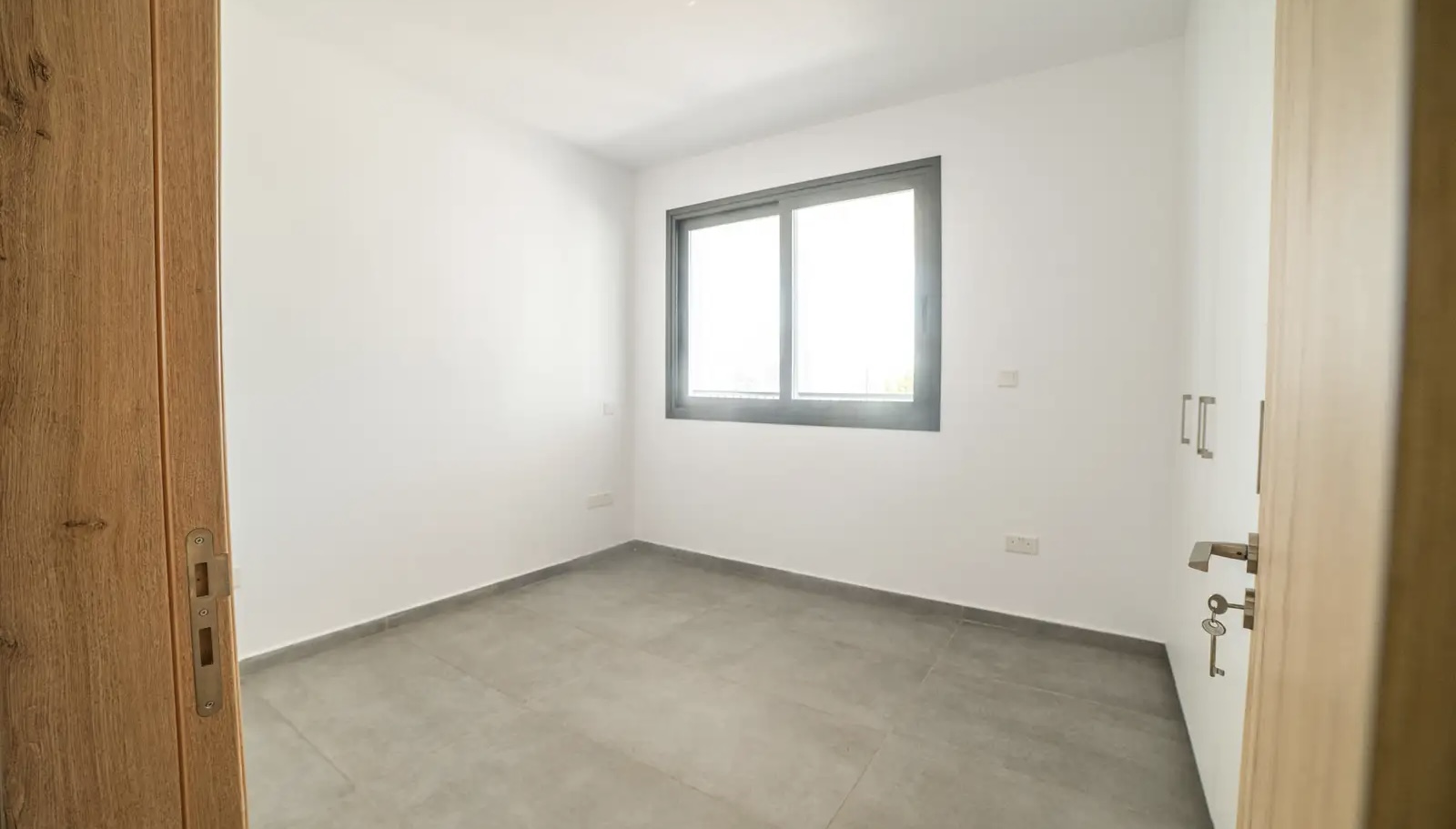 Three bedroom apartment for rent in Strovolos, Nicosia image 11