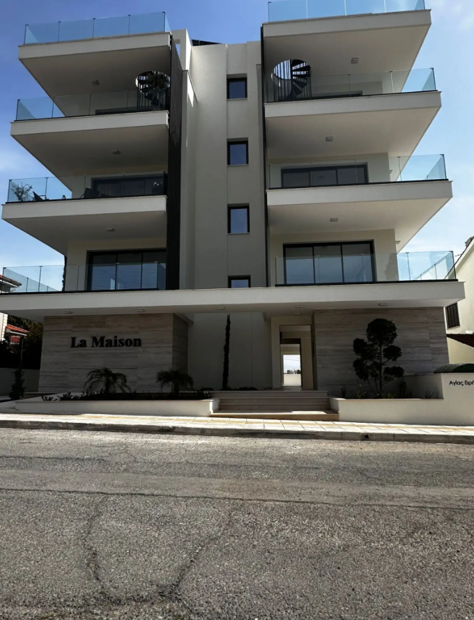 One Bedroom Apartment - Finikoudes, Larnaca