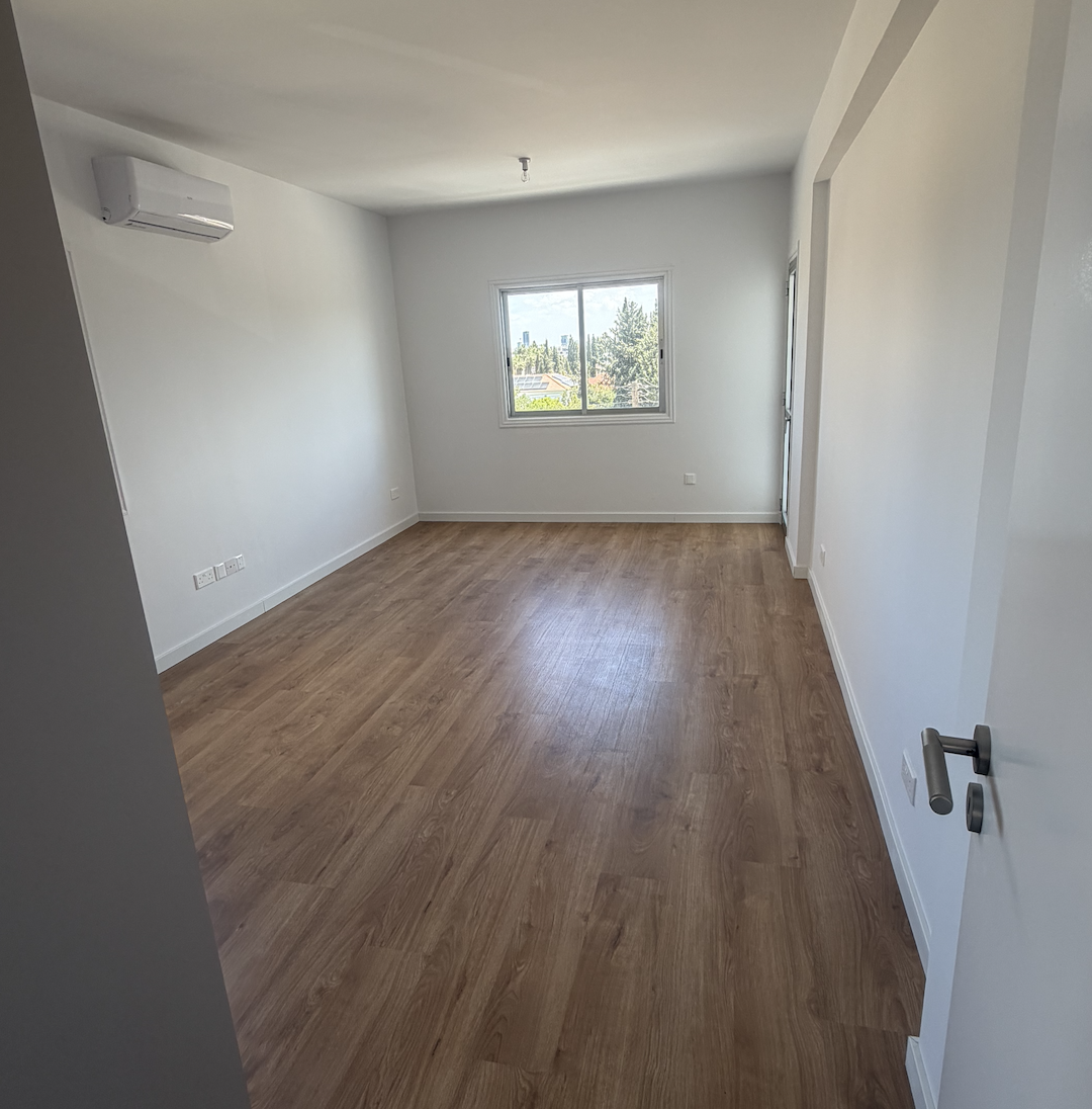 FULLY RENOVATED 2-BEDROOM APARTMENT FOR SALE PRIME LOCATION ENGOMI, NICOSIA image 4