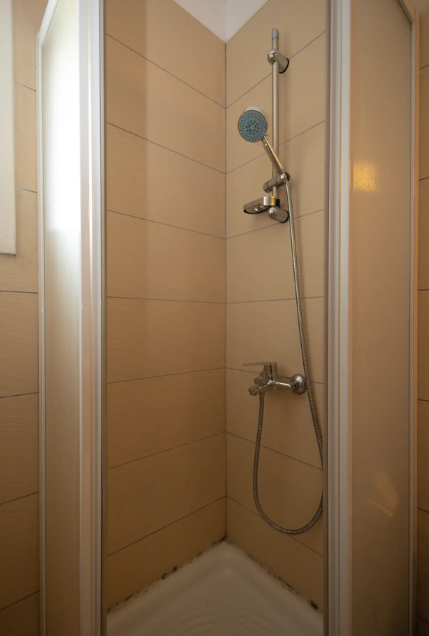 Studio Apartment - Aglantzia, Nicosia image 11