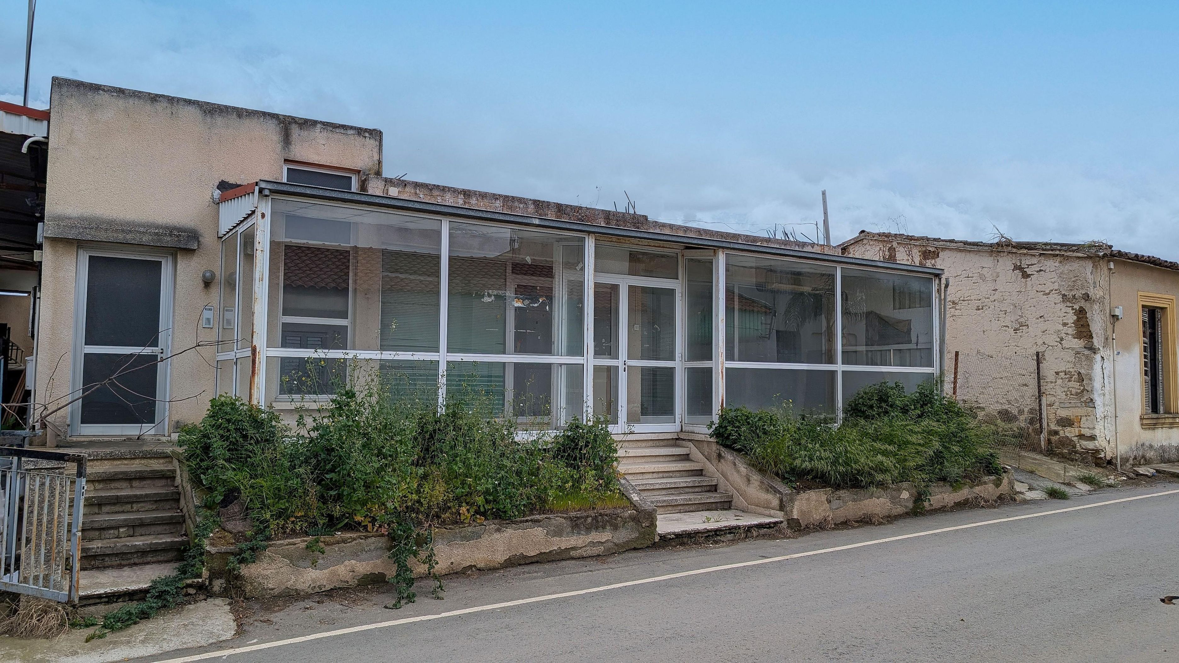 Detached Building with Development Potential in Lythrodontas, Nicosia image 3