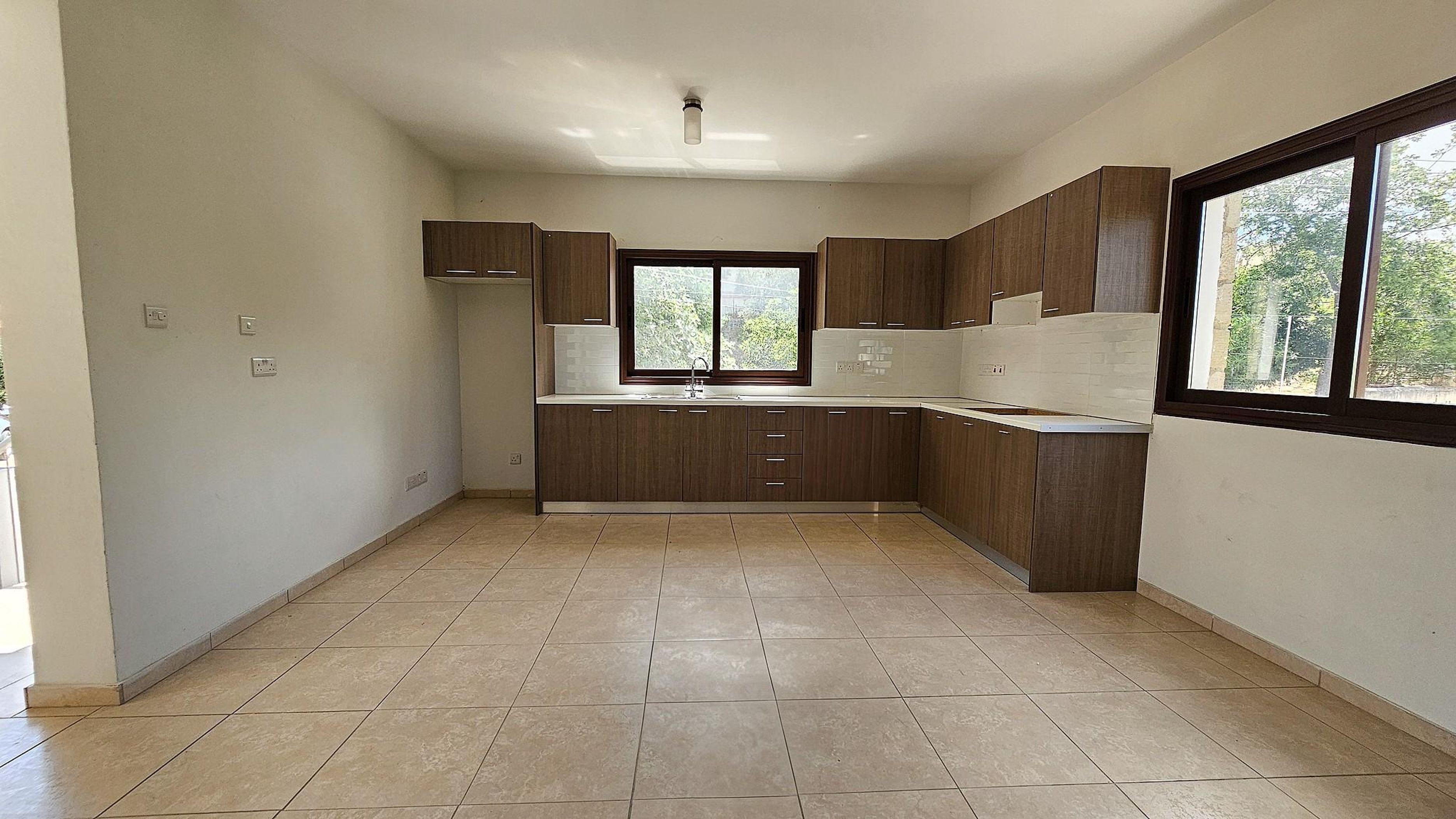 Four Bedroom House - Koili, Paphos image 13