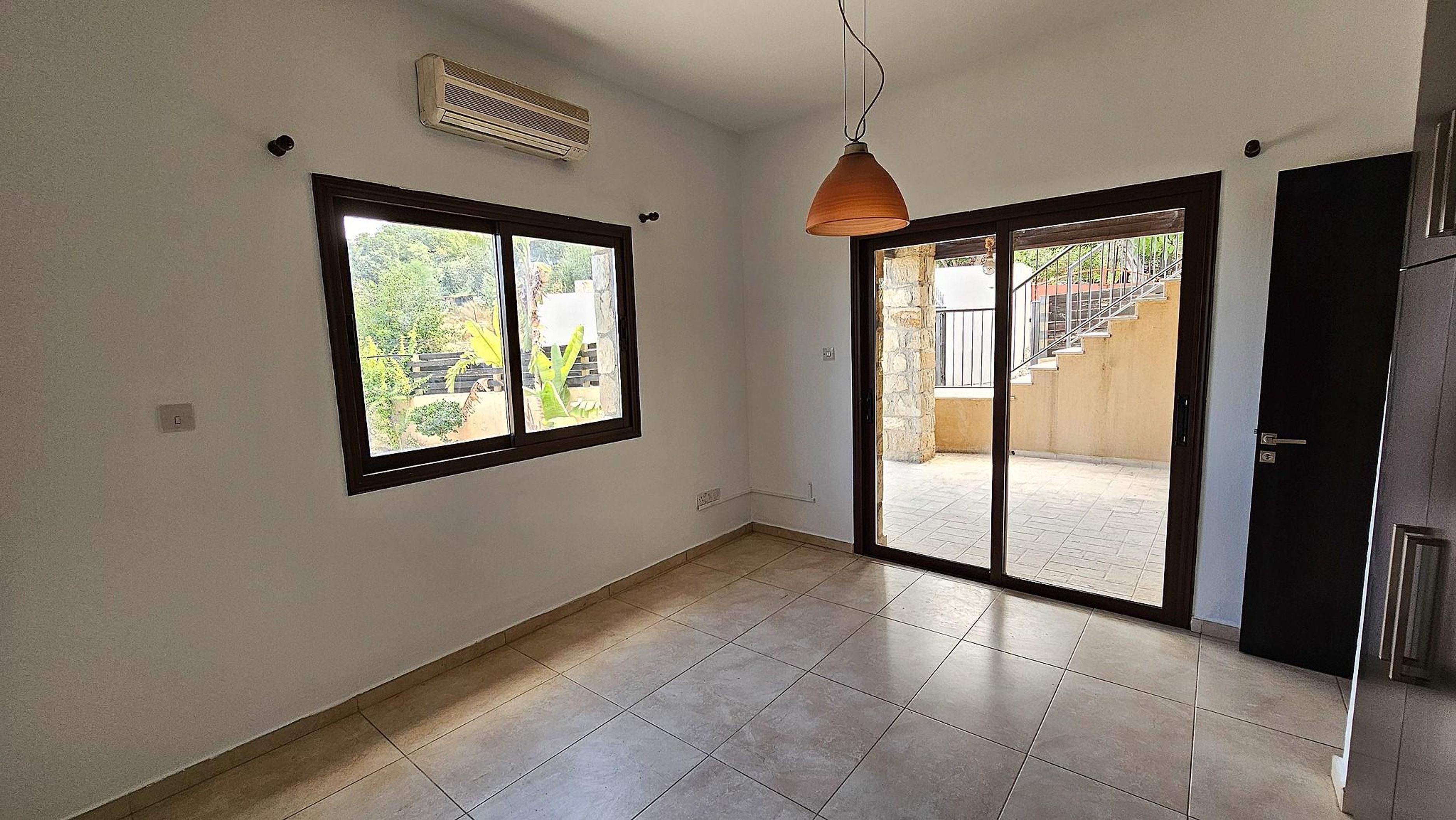 Four Bedroom House - Koili, Paphos image 11