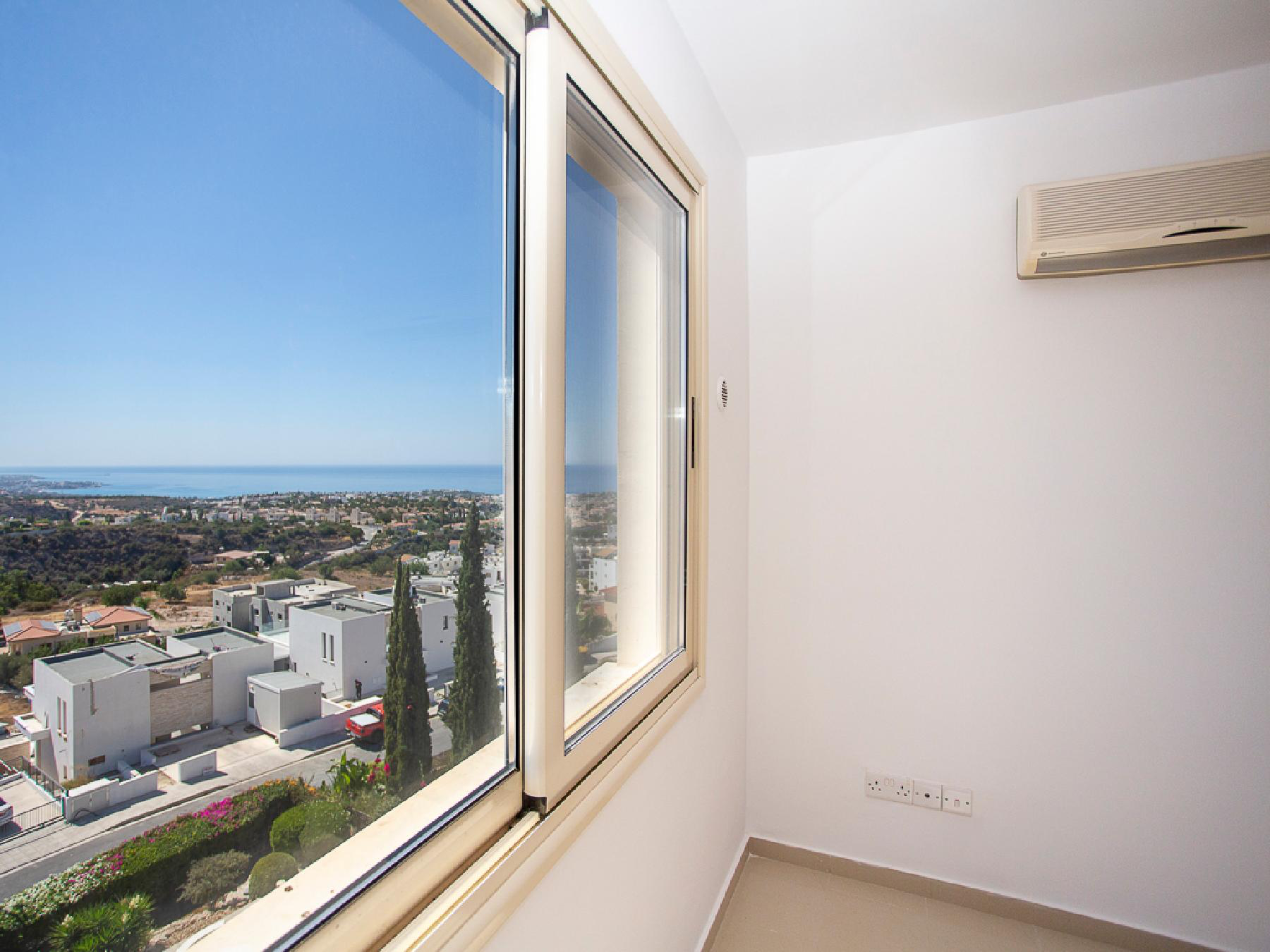 Two bedroom apartment for sale in Peyia, Paphos image 8