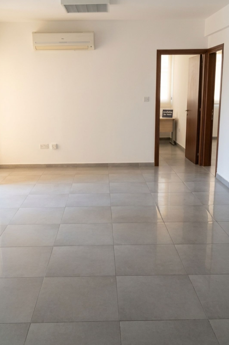 Modern Office - Aradippou, Larnaca image 6