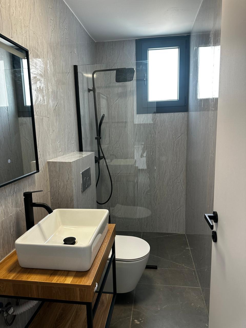 One bedroom apartments-prime location-Latsia image 2