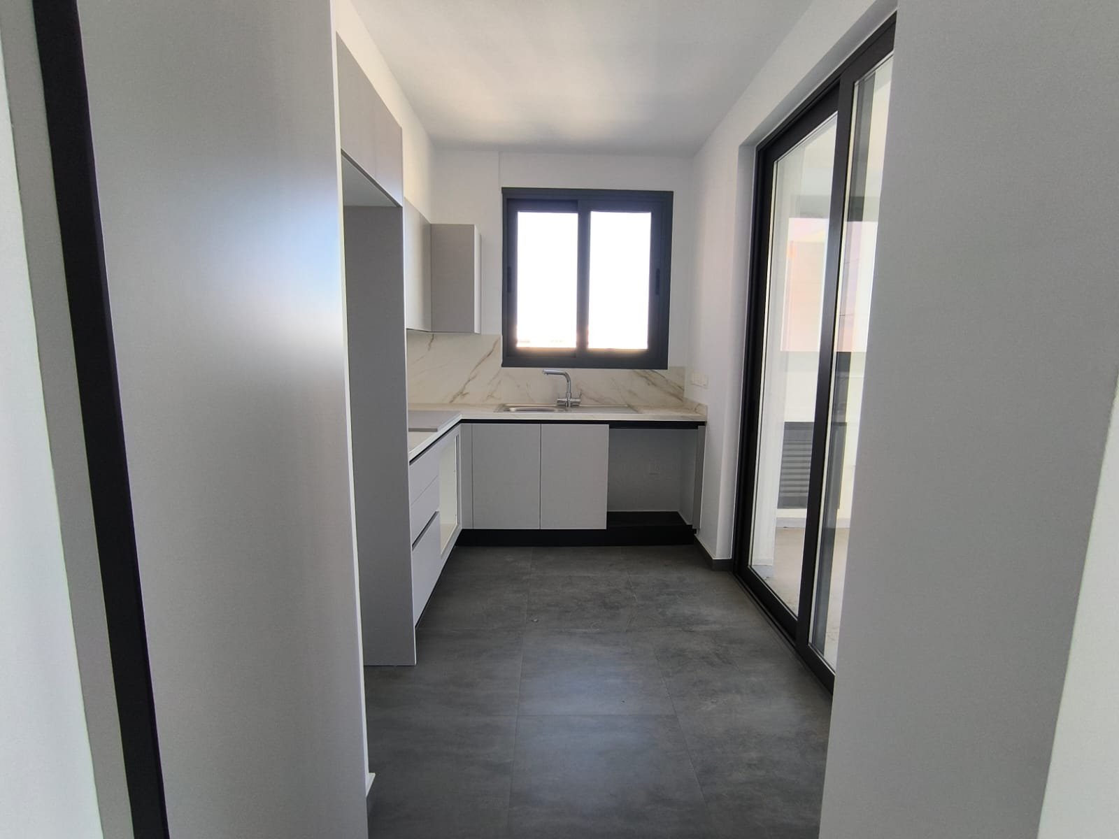 Two Bedroom Apartment - Chrysopolitissa, Larnaca image 2