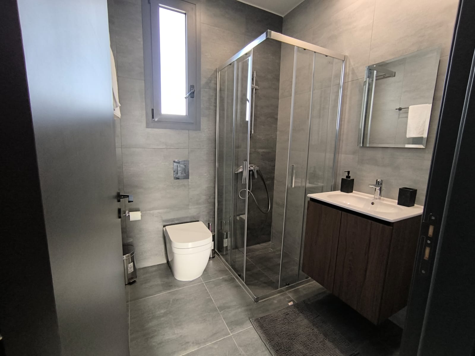 Two Bedroom Apartment - Chrysopolitissa, Larnaca image 10